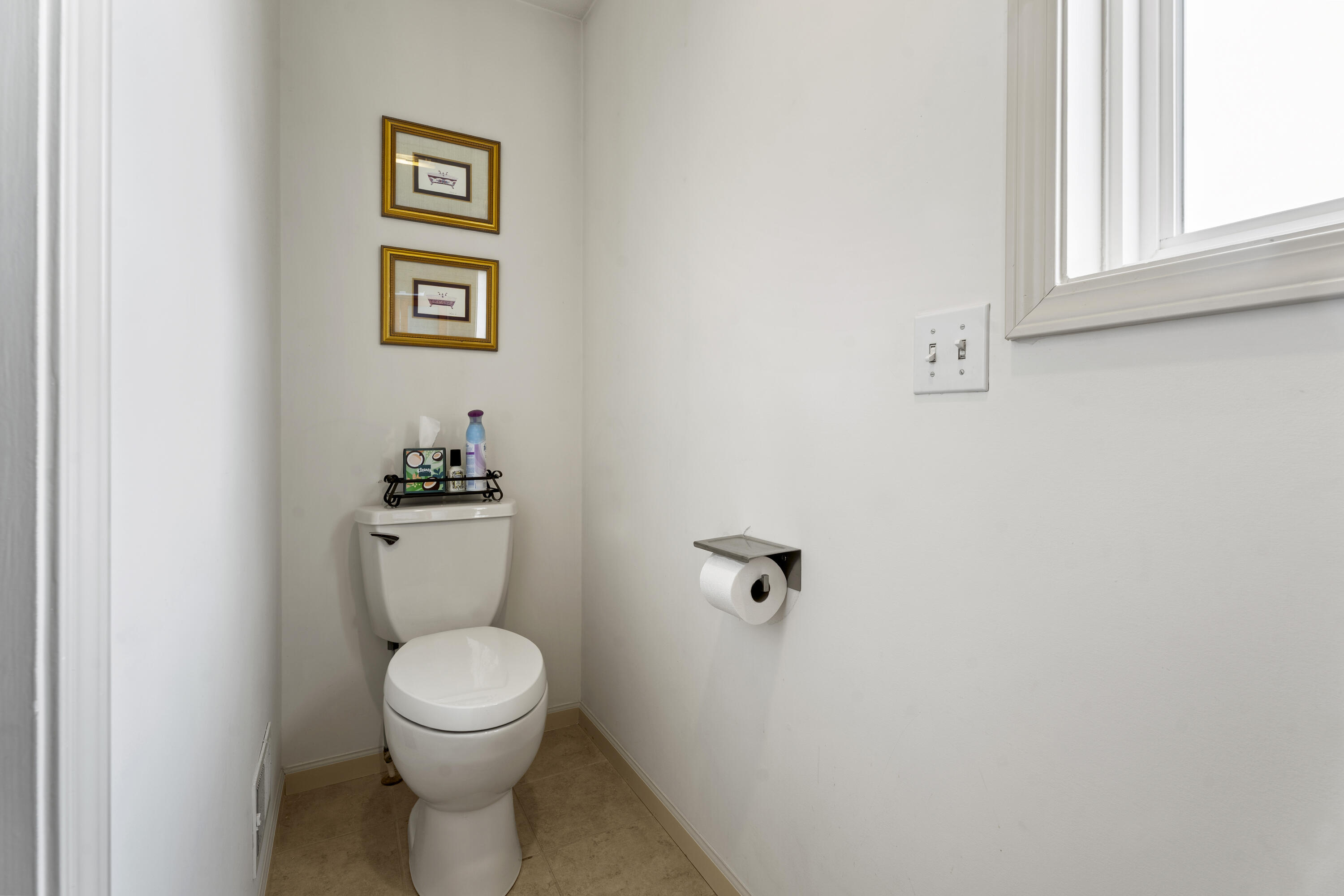 Berrien Springs, Michigan, 49103, United States, 6 Bedrooms Bedrooms, ,4 BathroomsBathrooms,Residential,For Sale,2005382