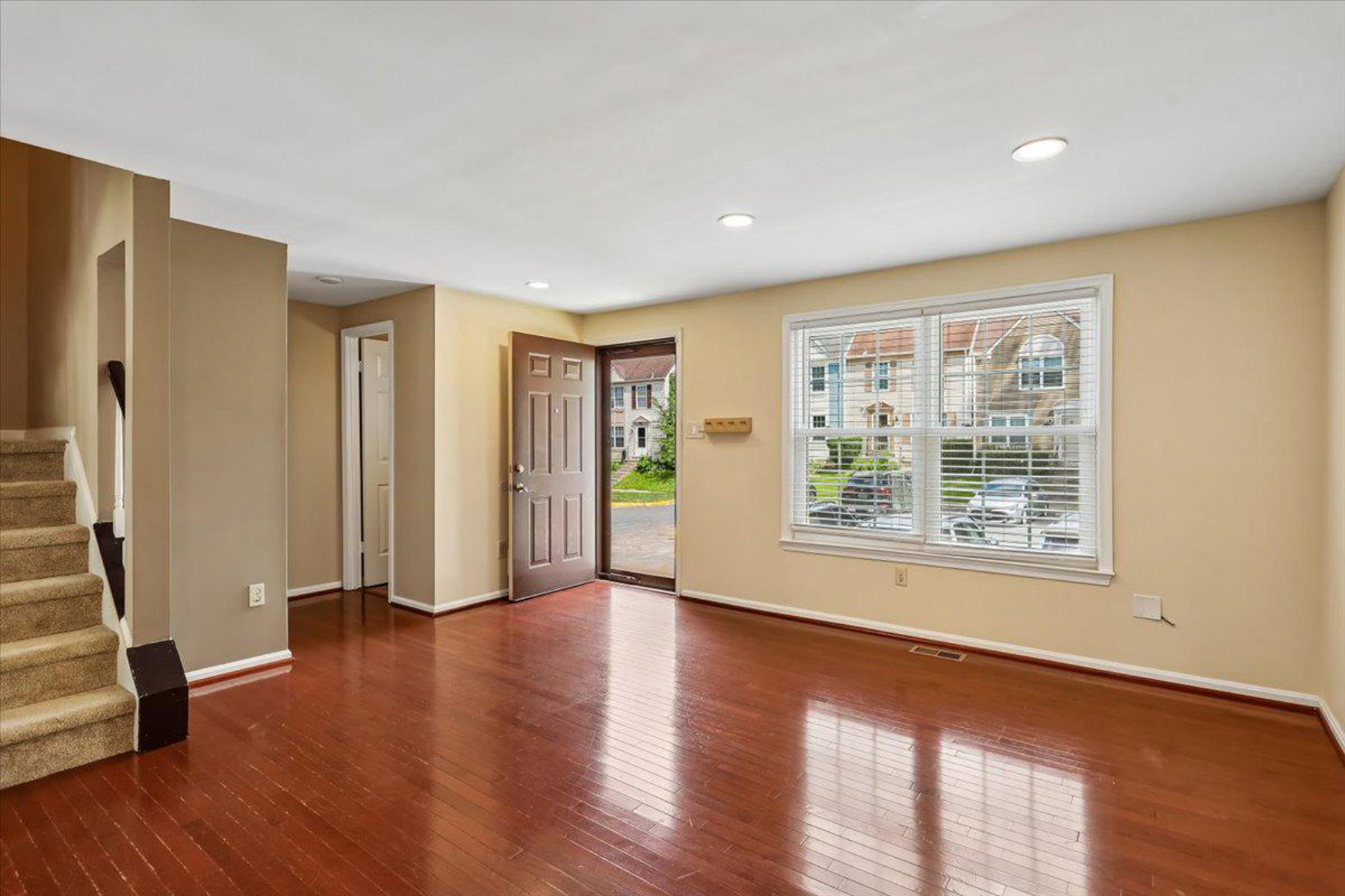  2984 Braxton Wood Court, Fairfax, VA, 22031 - 物件實景