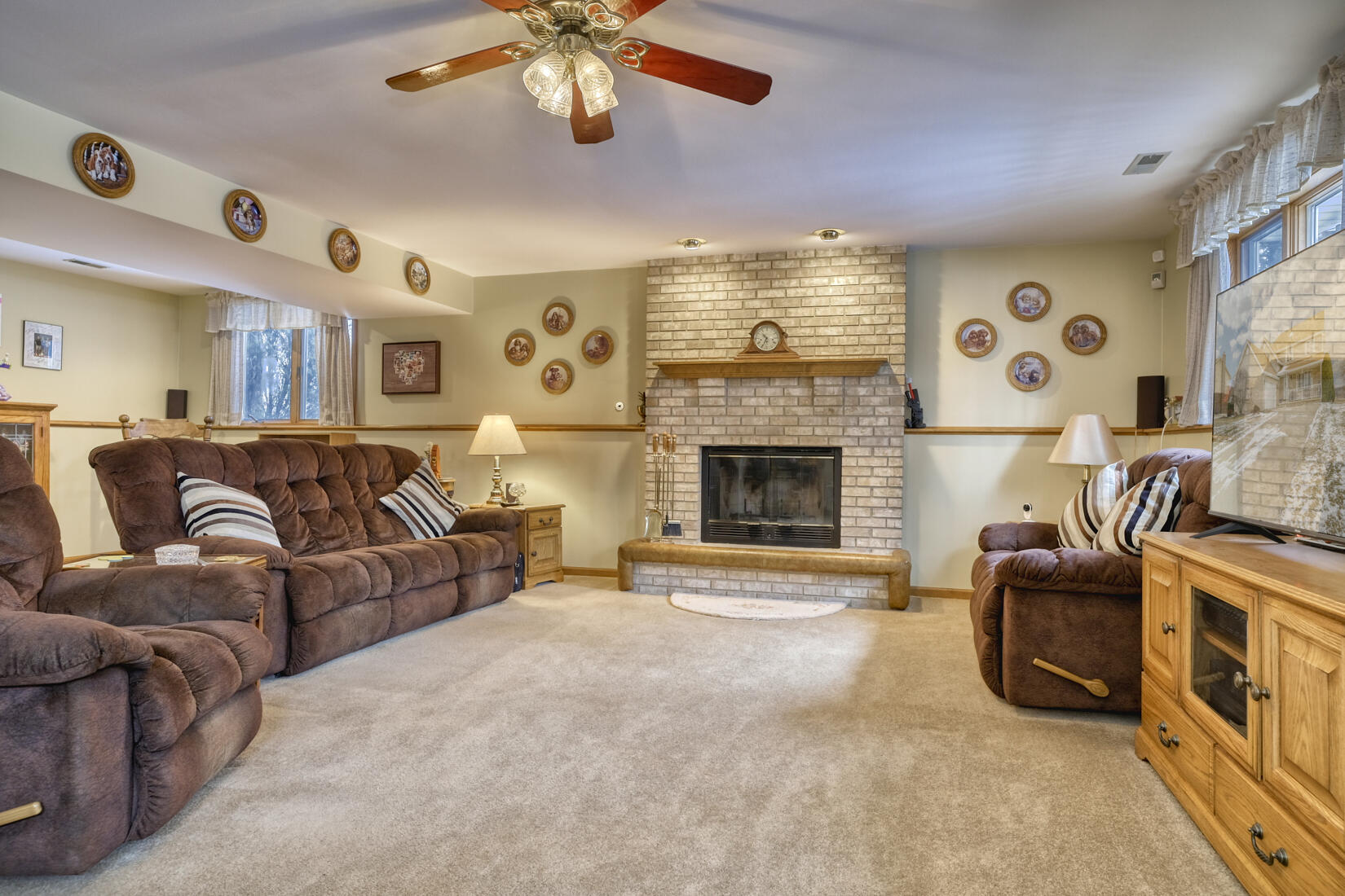 St. John, Indiana, 46373, United States, 4 Bedrooms Bedrooms, ,3 BathroomsBathrooms,Residential,For Sale,2037863