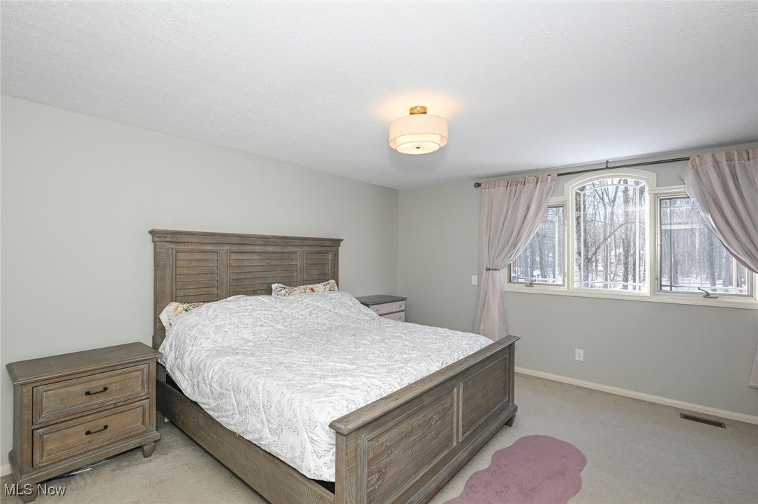 Massillon, Ohio, 44646, United States, 5 Bedrooms Bedrooms, ,4 BathroomsBathrooms,Residential,For Sale,2012066