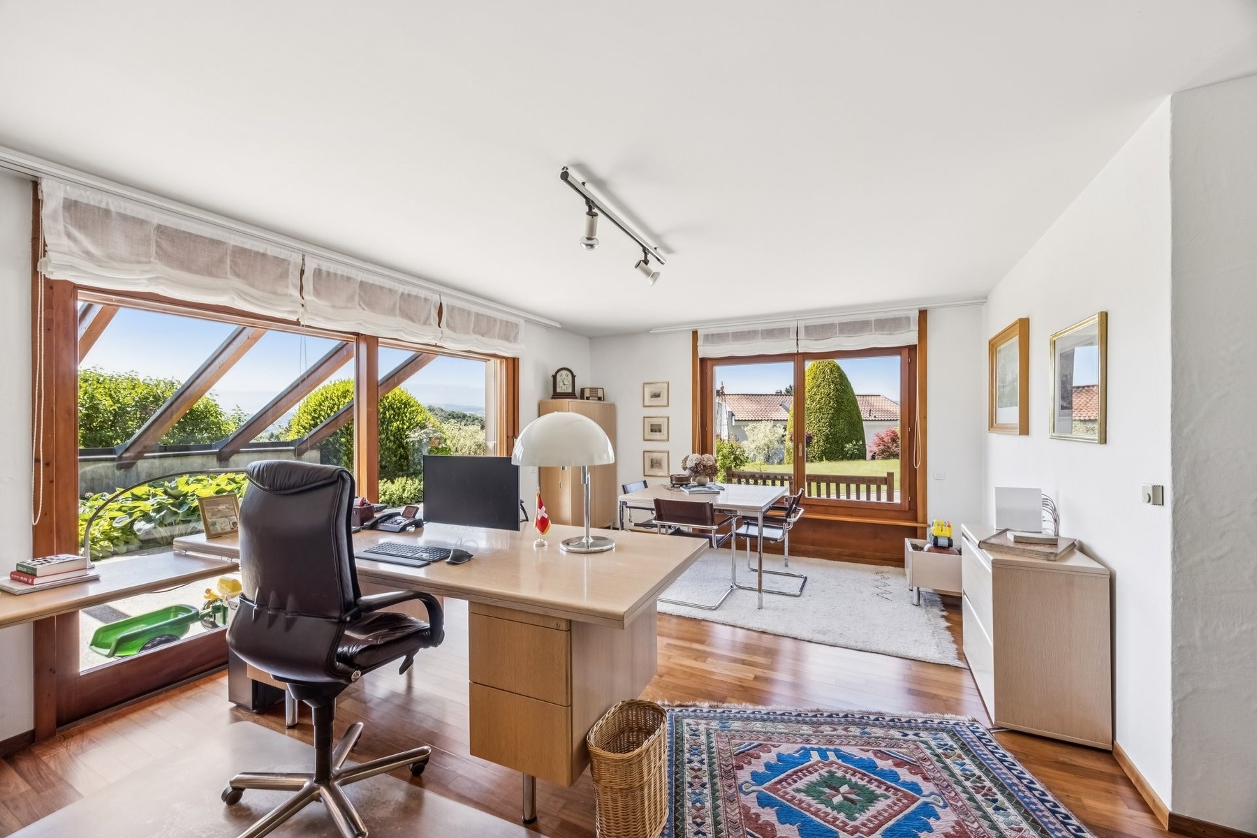  Elegant, luxury villa in a sought-after neighborhood in Villars-sur-Glâne - 物件實景