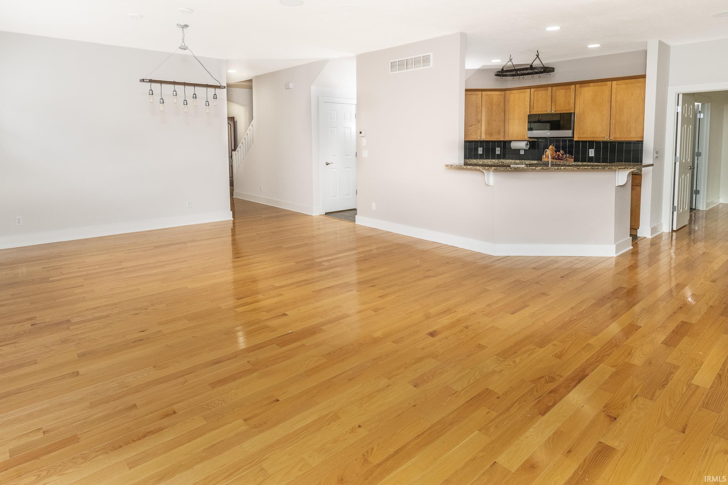 Bloomington, Indiana, 47401, United States, 4 Bedrooms Bedrooms, ,4 BathroomsBathrooms,Residential,For Sale,1977226