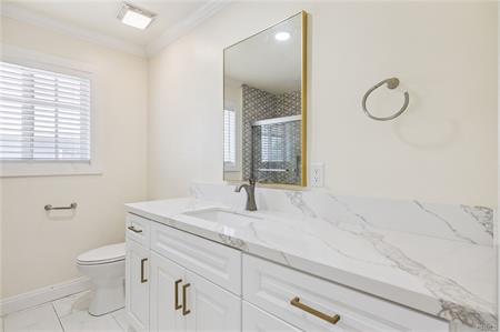 Los Angeles, California, 90016, United States, ,Residential,For Sale,1895088