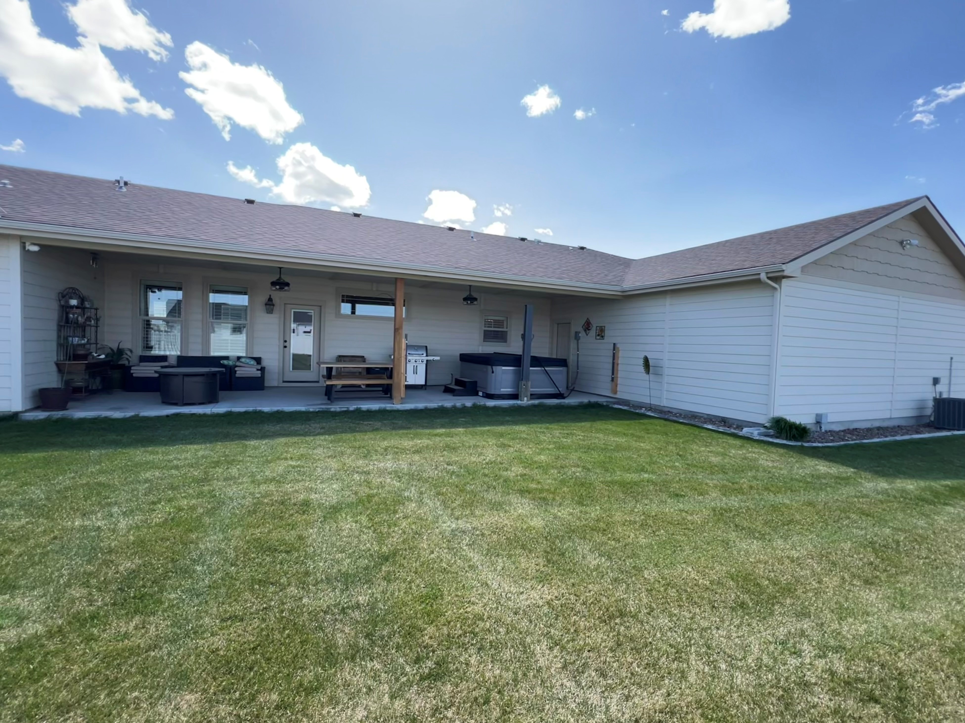 Mountain Home, Idaho, 83647, United States, 3 Bedrooms Bedrooms, ,2 BathroomsBathrooms,Residential,For Sale,2016051