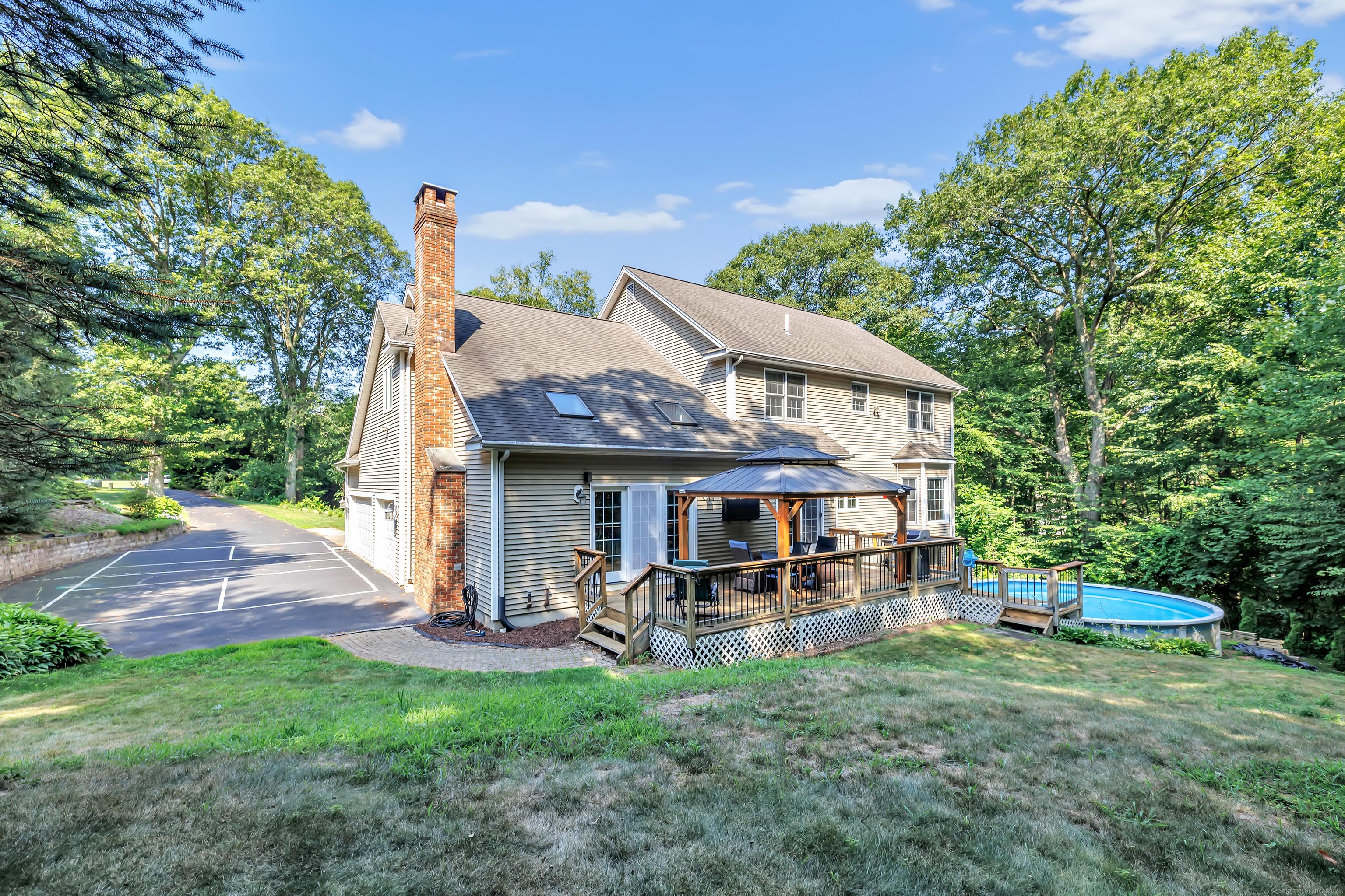 Shelton, Connecticut, 06484, United States, 4 Bedrooms Bedrooms, ,4 BathroomsBathrooms,Residential,For Sale,1937296