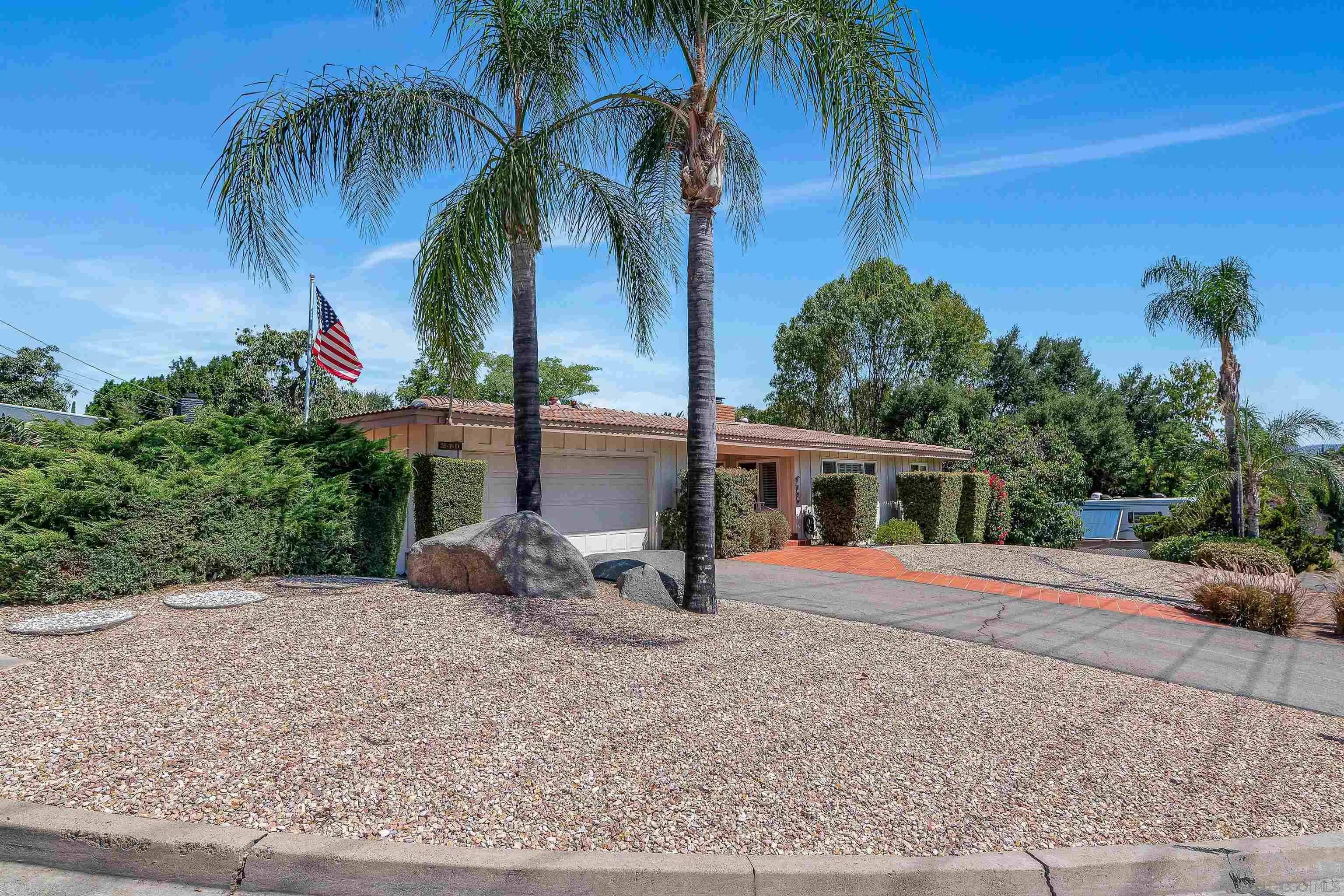 Escondido, California, 92025, United States, 3 Bedrooms Bedrooms, ,2 BathroomsBathrooms,Residential,For Sale,1940921