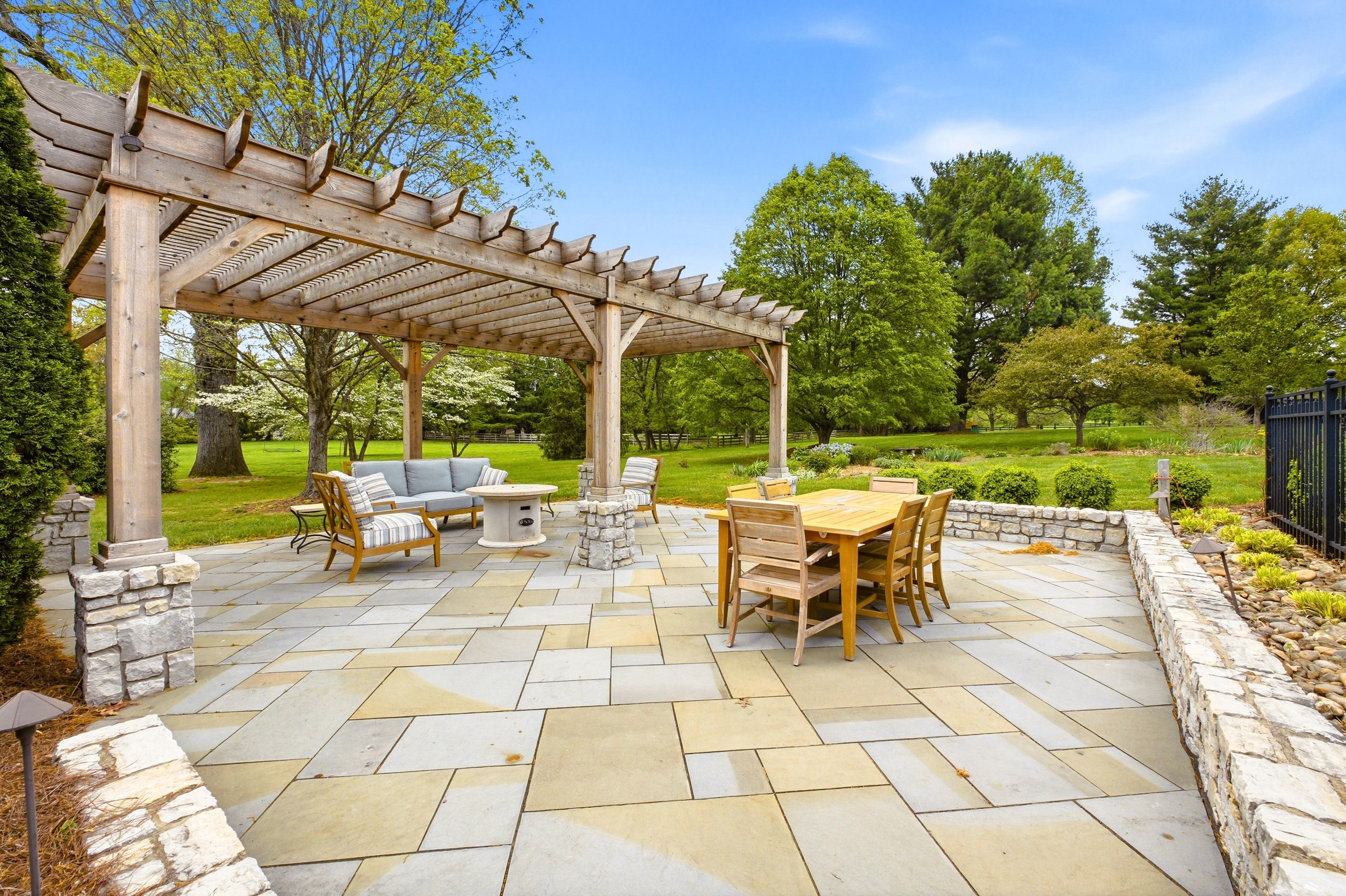  12409 Lucas Lane, Anchorage, KY 40223 - 物件實景