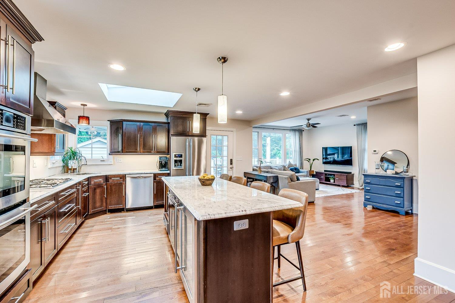 Metuchen, New Jersey, 08840, United States, 5 Bedrooms Bedrooms, ,3 BathroomsBathrooms,Residential,For Sale,1903678