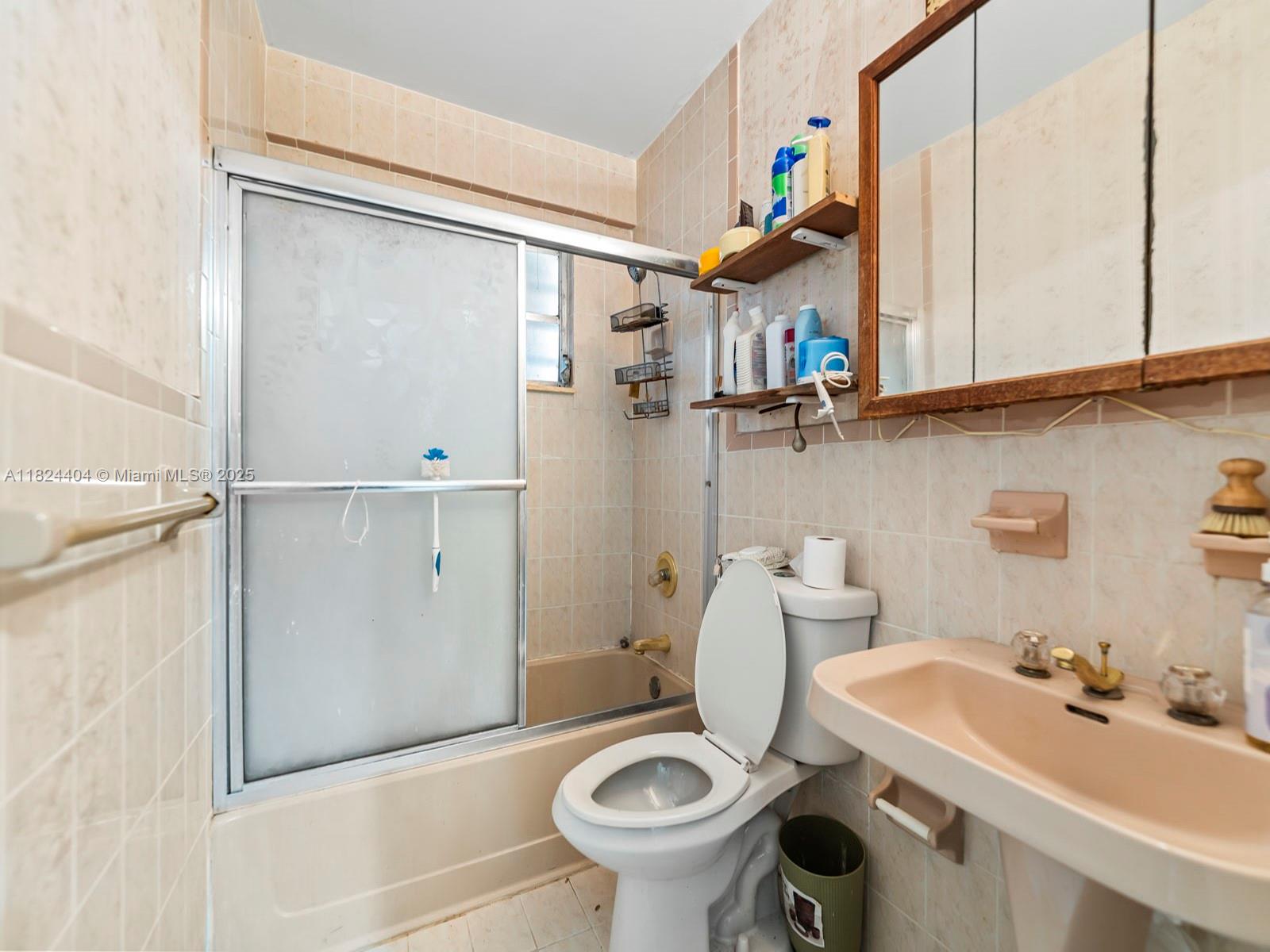 Palmetto Bay, Florida, 33157, United States, 3 Bedrooms Bedrooms, ,3 BathroomsBathrooms,Residential,For Sale,1867576
