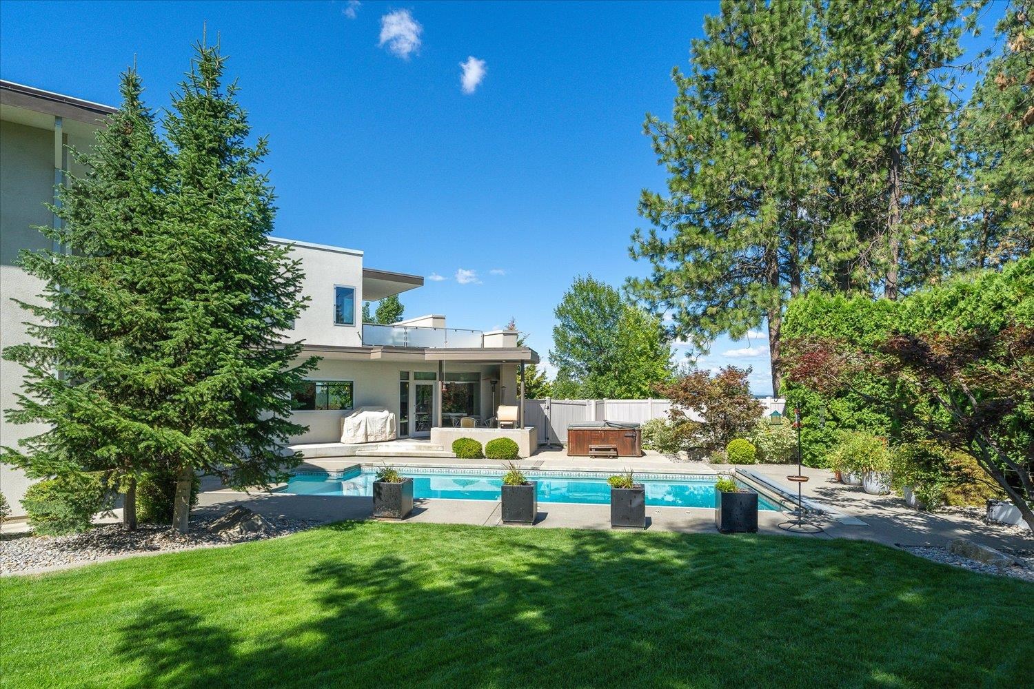 Spokane, Washington, 99203, United States, 6 Bedrooms Bedrooms, ,6 BathroomsBathrooms,Residential,For Sale,2010986