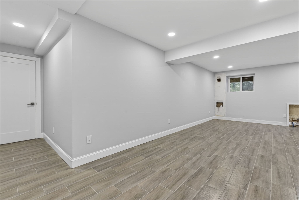 Grafton, Massachusetts, 01536, United States, 3 Bedrooms Bedrooms, ,3 BathroomsBathrooms,Residential,For Sale,2048410