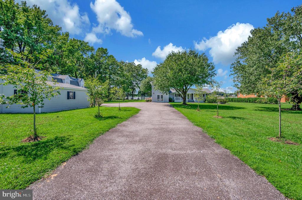 Hague, Virginia, 22469, United States, 4 Bedrooms Bedrooms, ,3 BathroomsBathrooms,Residential,For Sale,1944720