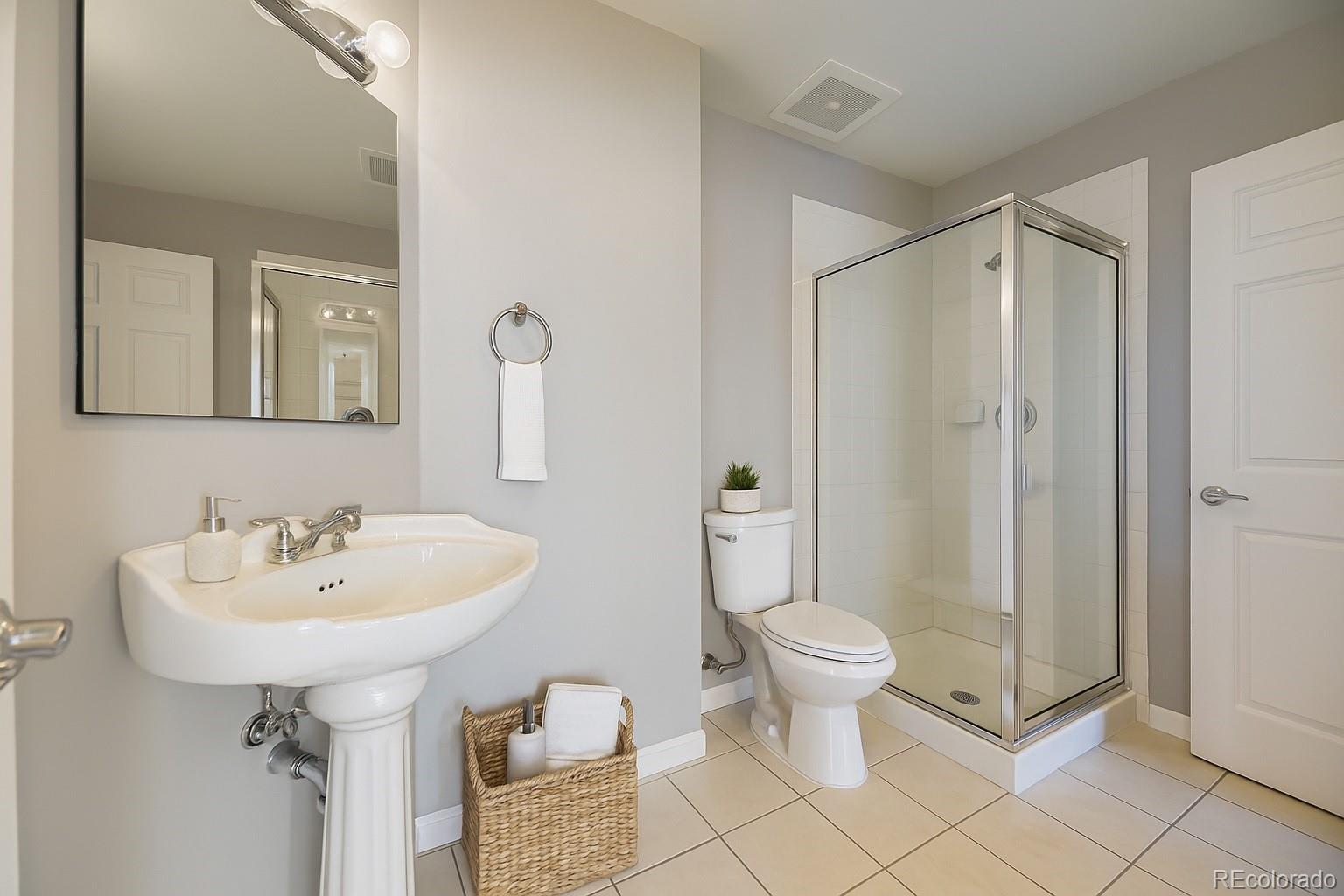 Denver, Colorado, 80204, United States, 2 Bedrooms Bedrooms, ,1 BathroomBathrooms,Residential,For Sale,1989232