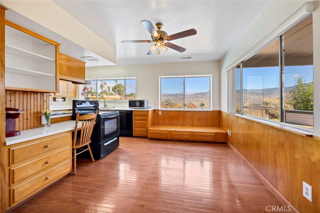 Hemet, California, 92544, United States, 3 Bedrooms Bedrooms, ,2 BathroomsBathrooms,Residential,For Sale,1983070