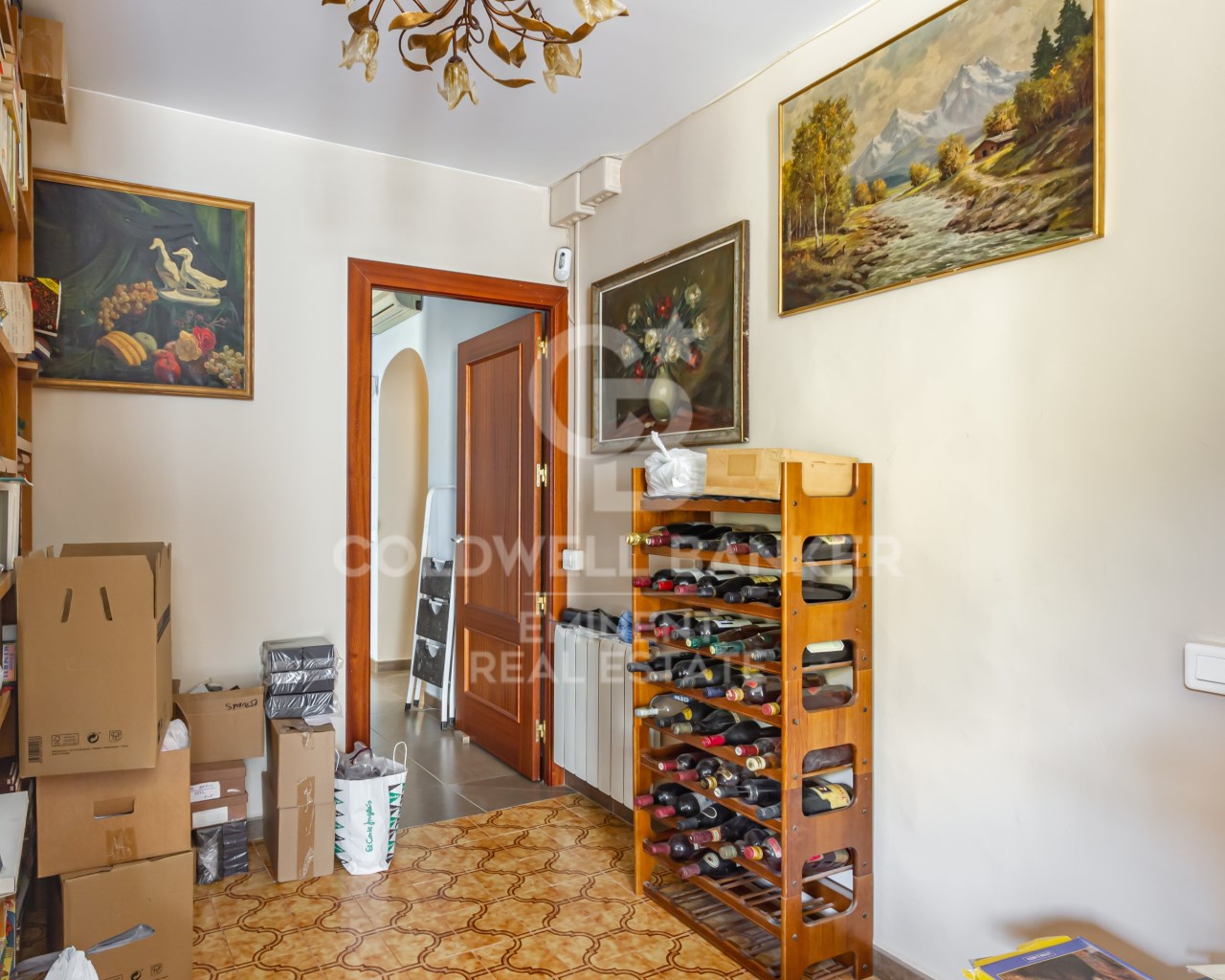 Barcelona, Barcelona, Ciutat Vella, El G?tic Barce, Barcelona, Catalonia, ES, 4 Bedrooms Bedrooms, ,1 BathroomBathrooms,Residential,For Sale,Barcelona, Barcelona, Ciutat Vella, El G?tic Barce,1620634
