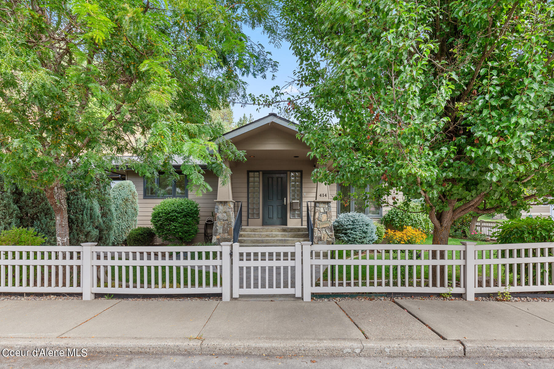 Kellogg, Idaho, 83837, United States, 3 Bedrooms Bedrooms, ,3 BathroomsBathrooms,Residential,For Sale,1915228