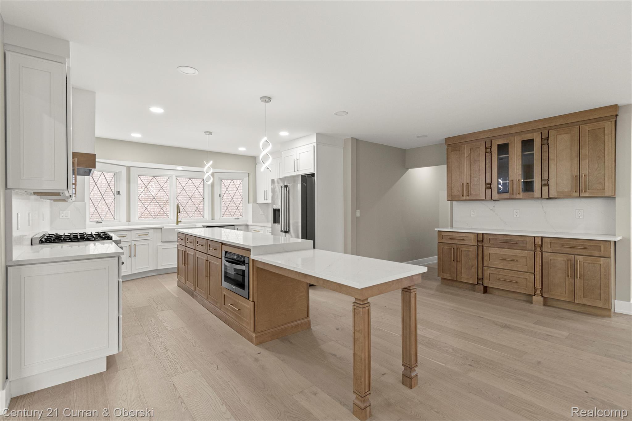 Livonia, Michigan, 48152, United States, 3 Bedrooms Bedrooms, ,3 BathroomsBathrooms,Residential,For Sale,2011700