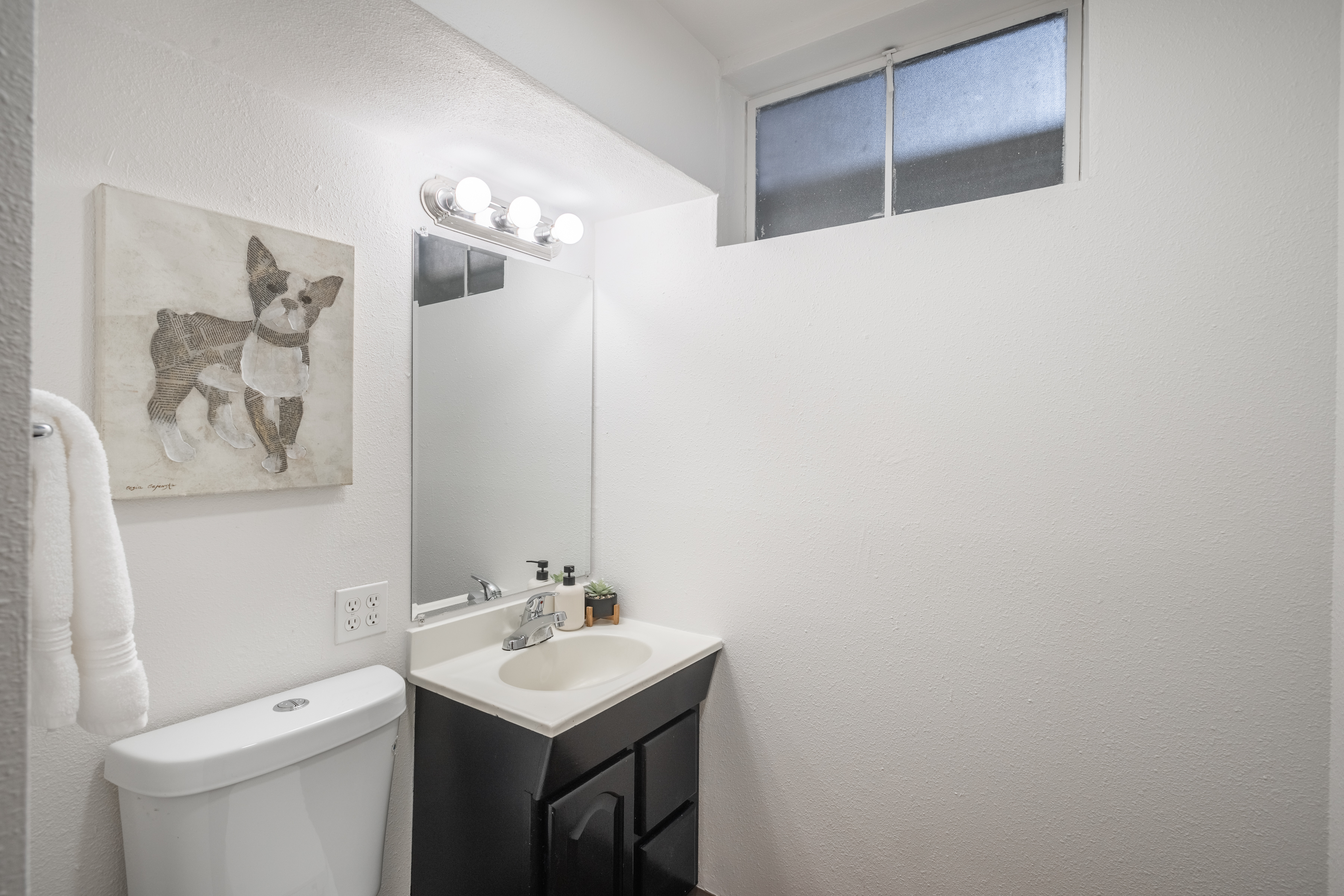  Charming Brick Bungalow - 物件實景