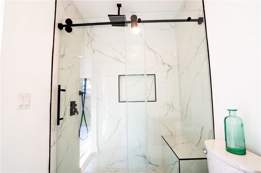 Inglewood, California, 90305, United States, 3 Bedrooms Bedrooms, ,2 BathroomsBathrooms,Residential,For Sale,1925175