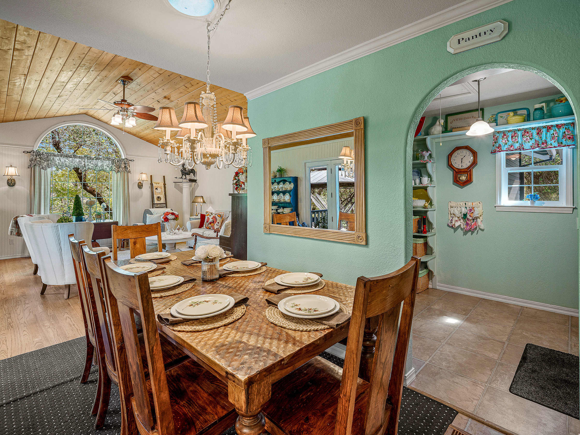  4711 Meadowview Acres Road, Cool, CA 95614 - 物件實景