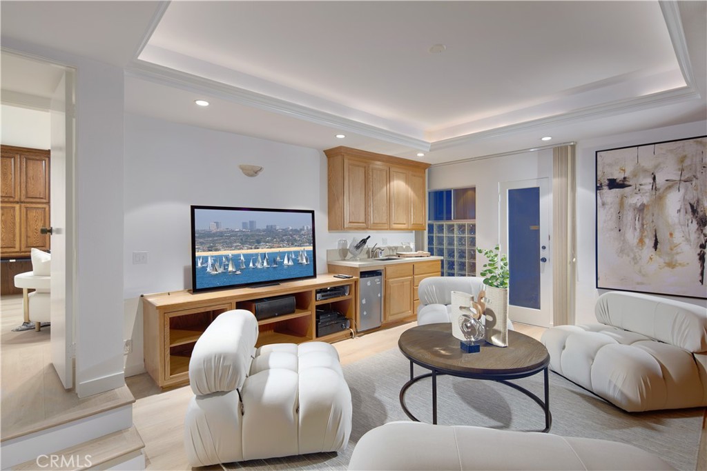 3024 Breakers Drive, Corona del Mar, California, 92625, United States, 7 Bedrooms Bedrooms, ,6 BathroomsBathrooms,Residential,For Sale,3024 Breakers Drive,1681016