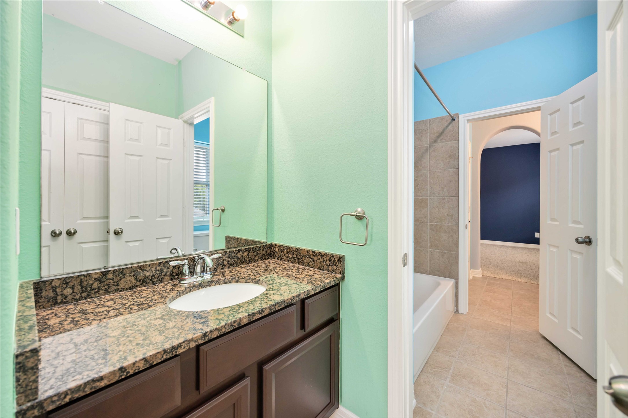 Missouri City, Texas, 77459, United States, 5 Bedrooms Bedrooms, ,4 BathroomsBathrooms,Residential,For Sale,1906951