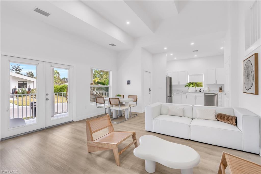 Naples, Florida, 34112, United States, 4 Bedrooms Bedrooms, ,4 BathroomsBathrooms,Residential,For Sale,1687628