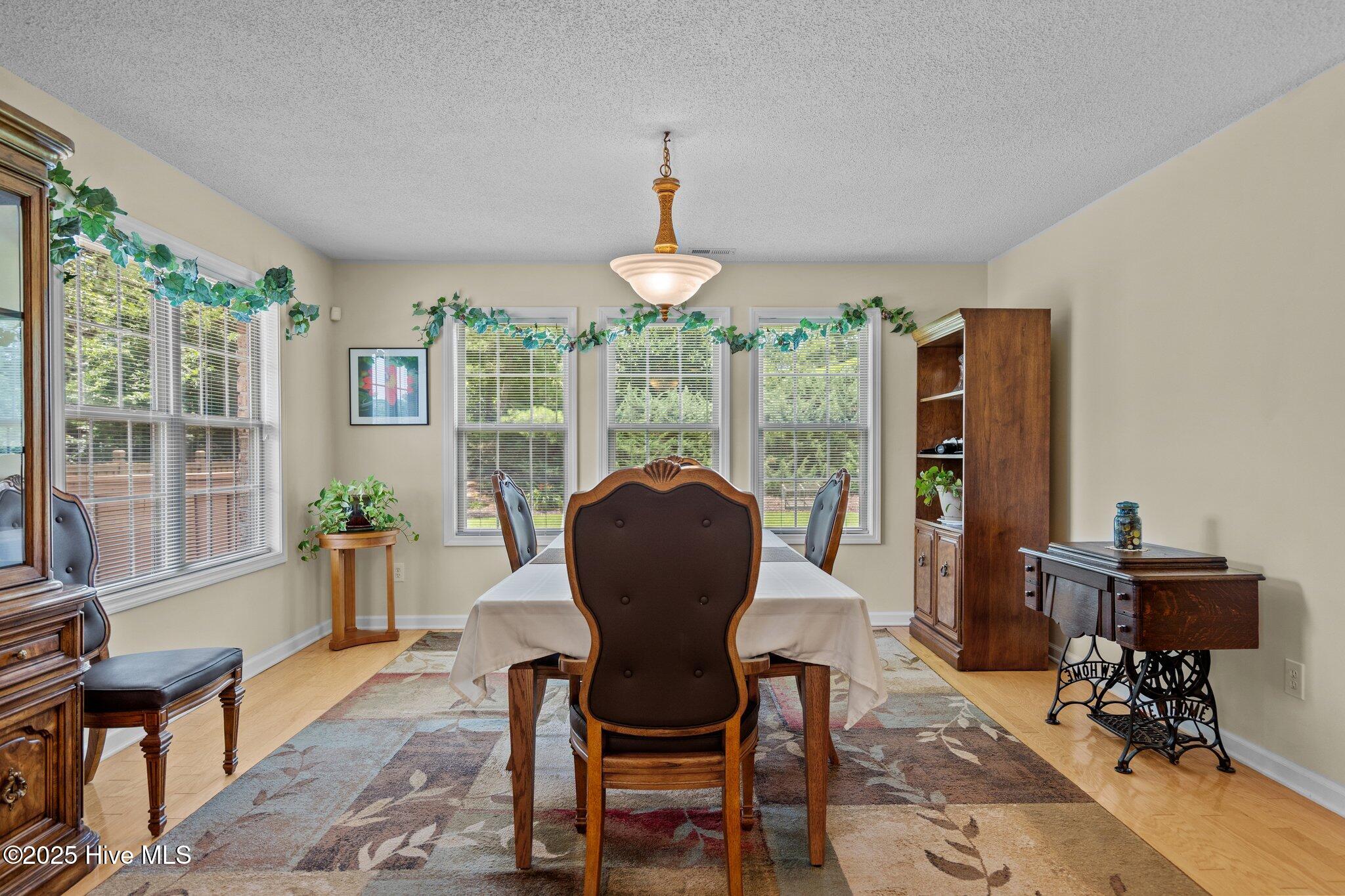 Wilmington, North Carolina, 28411, United States, 4 Bedrooms Bedrooms, ,3 BathroomsBathrooms,Residential,For Sale,1874008