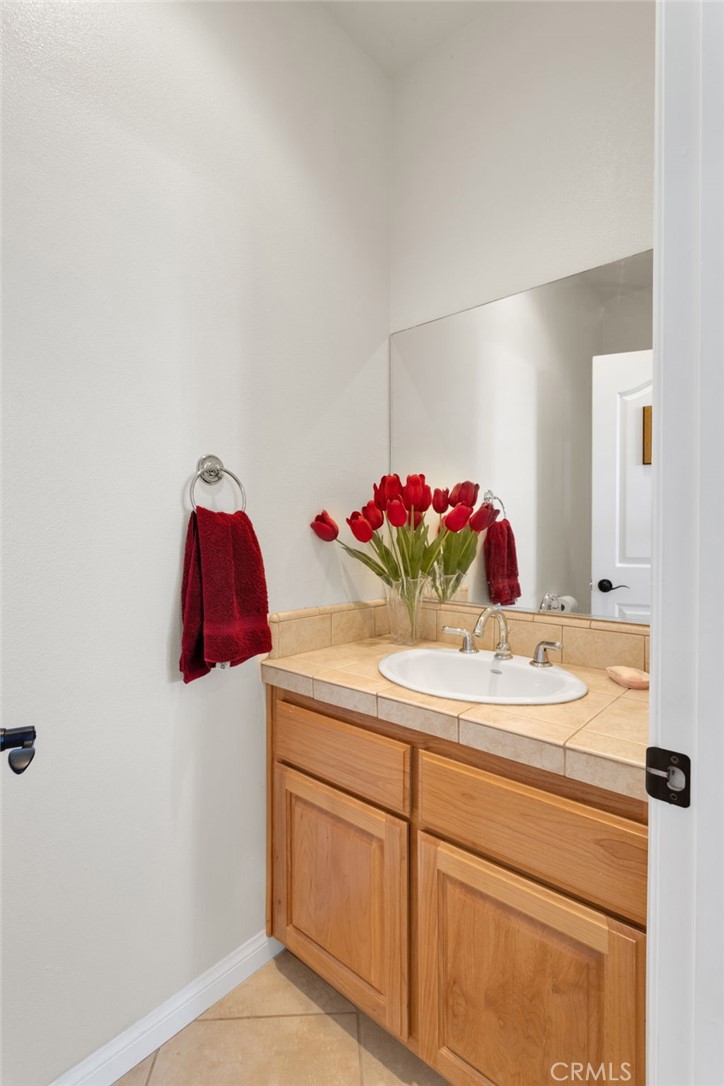 Pinon Hills, California, 92372, United States, 4 Bedrooms Bedrooms, ,4 BathroomsBathrooms,Residential,For Sale,1917576