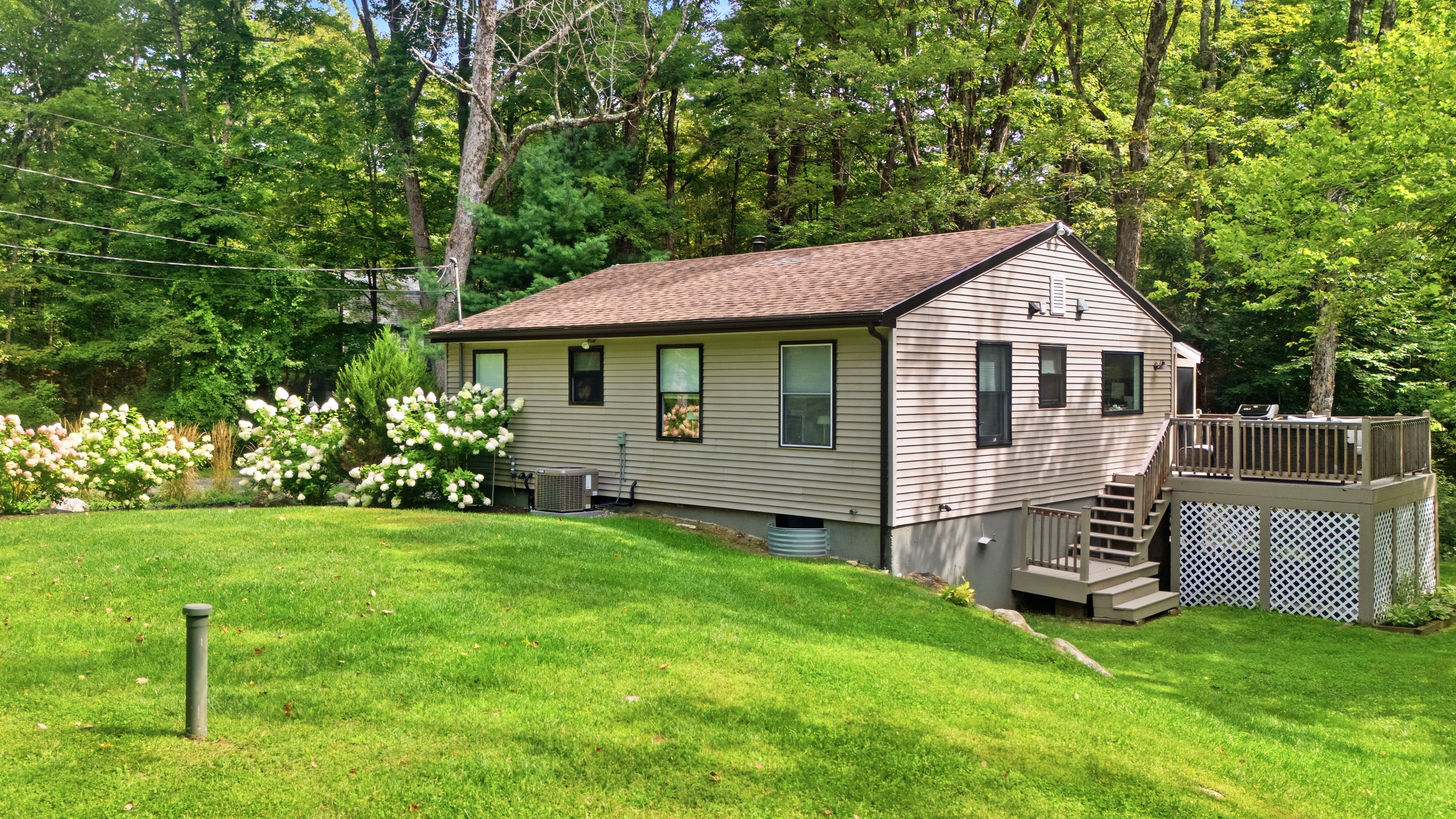  Turnkey Berkshire Cottage on Shales Brook - 物件實景