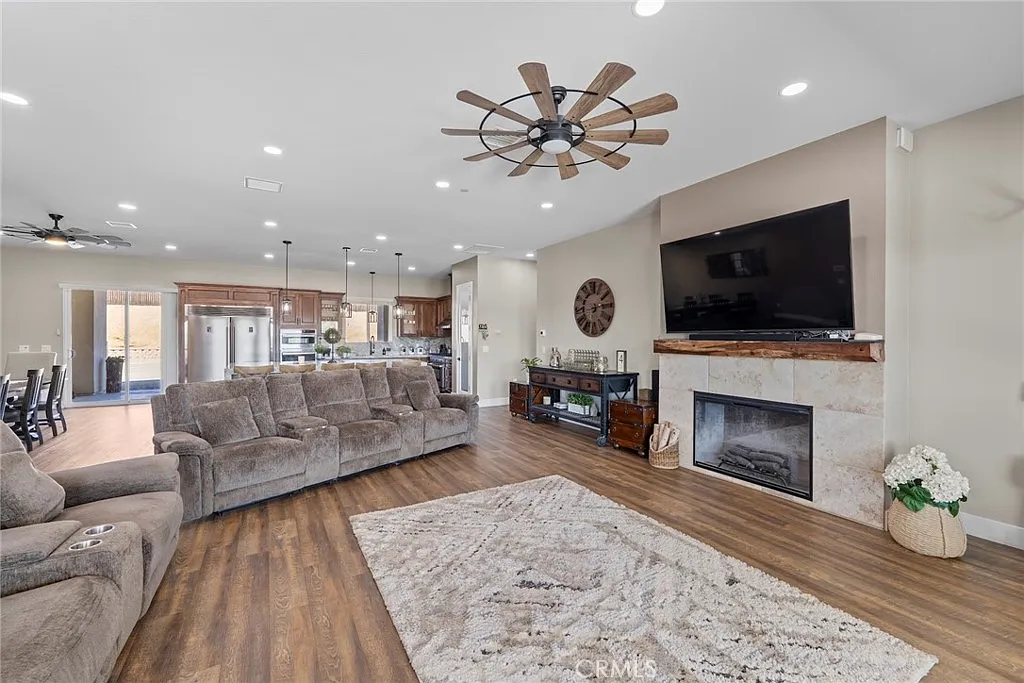 Cherry Valley, California, 92223, United States, 4 Bedrooms Bedrooms, ,3 BathroomsBathrooms,Residential,For Sale,1983713