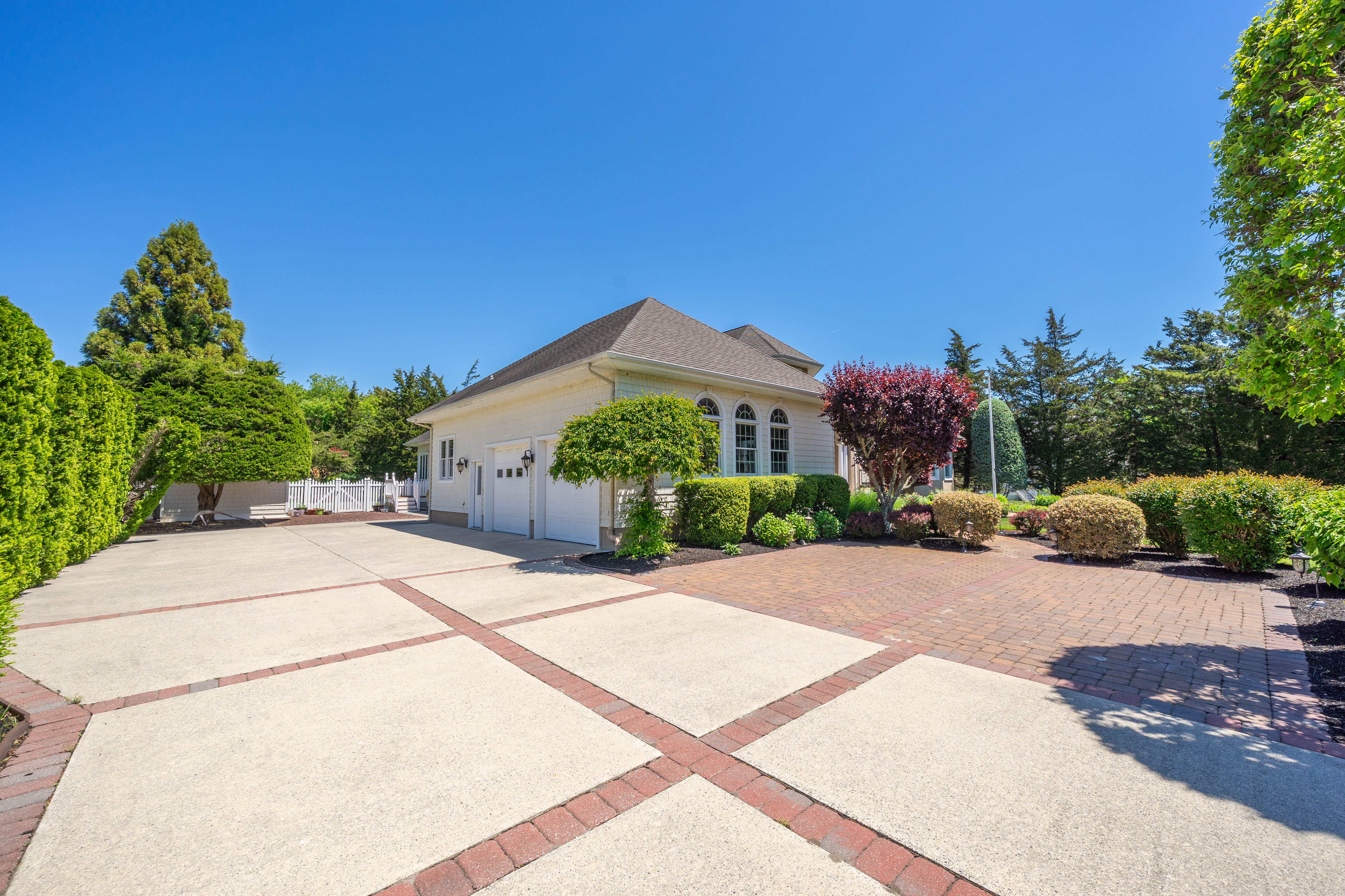  24 Cedar Meadow Drive - 物件實景