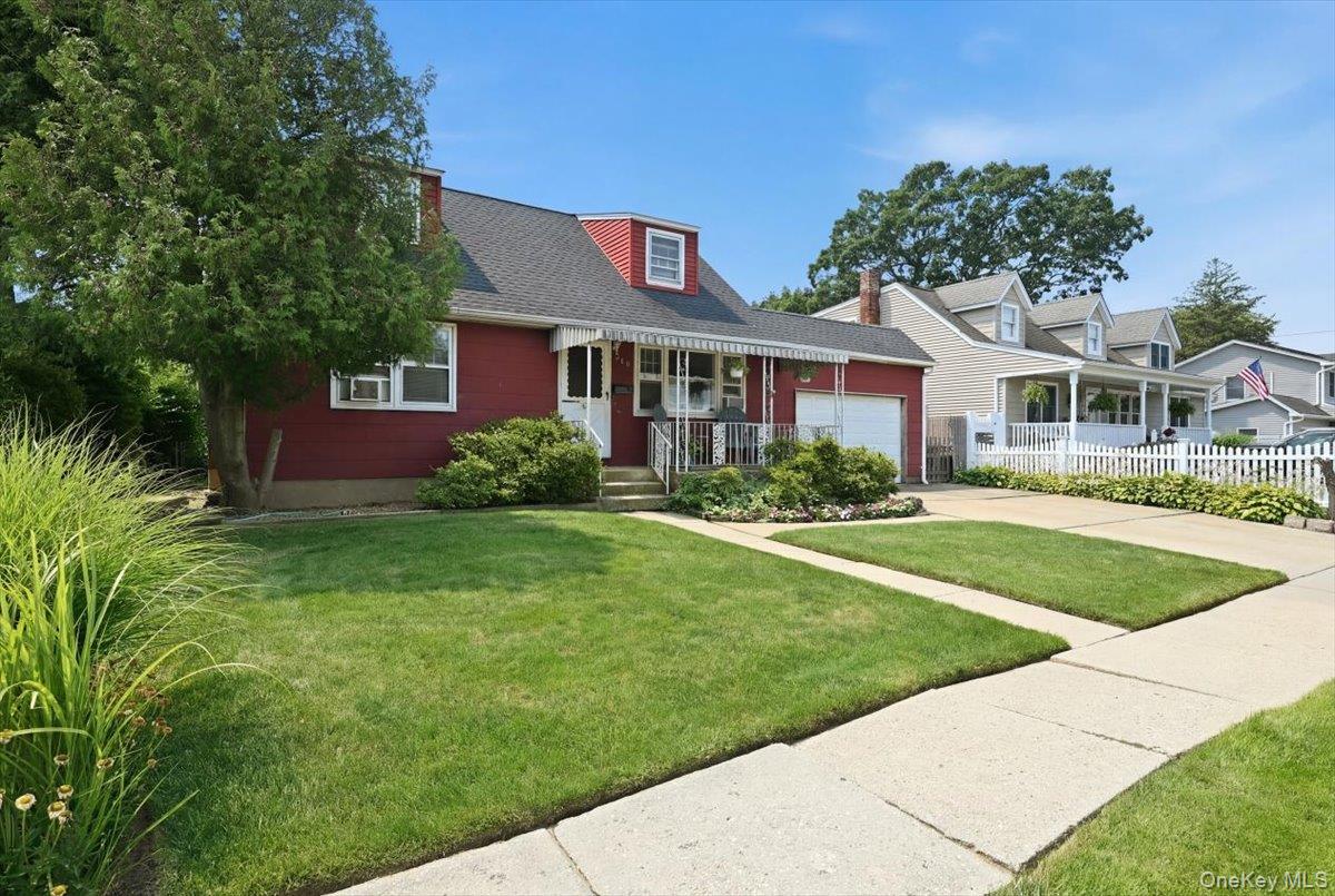 Beech St, Massapequa, NY 11758 #1