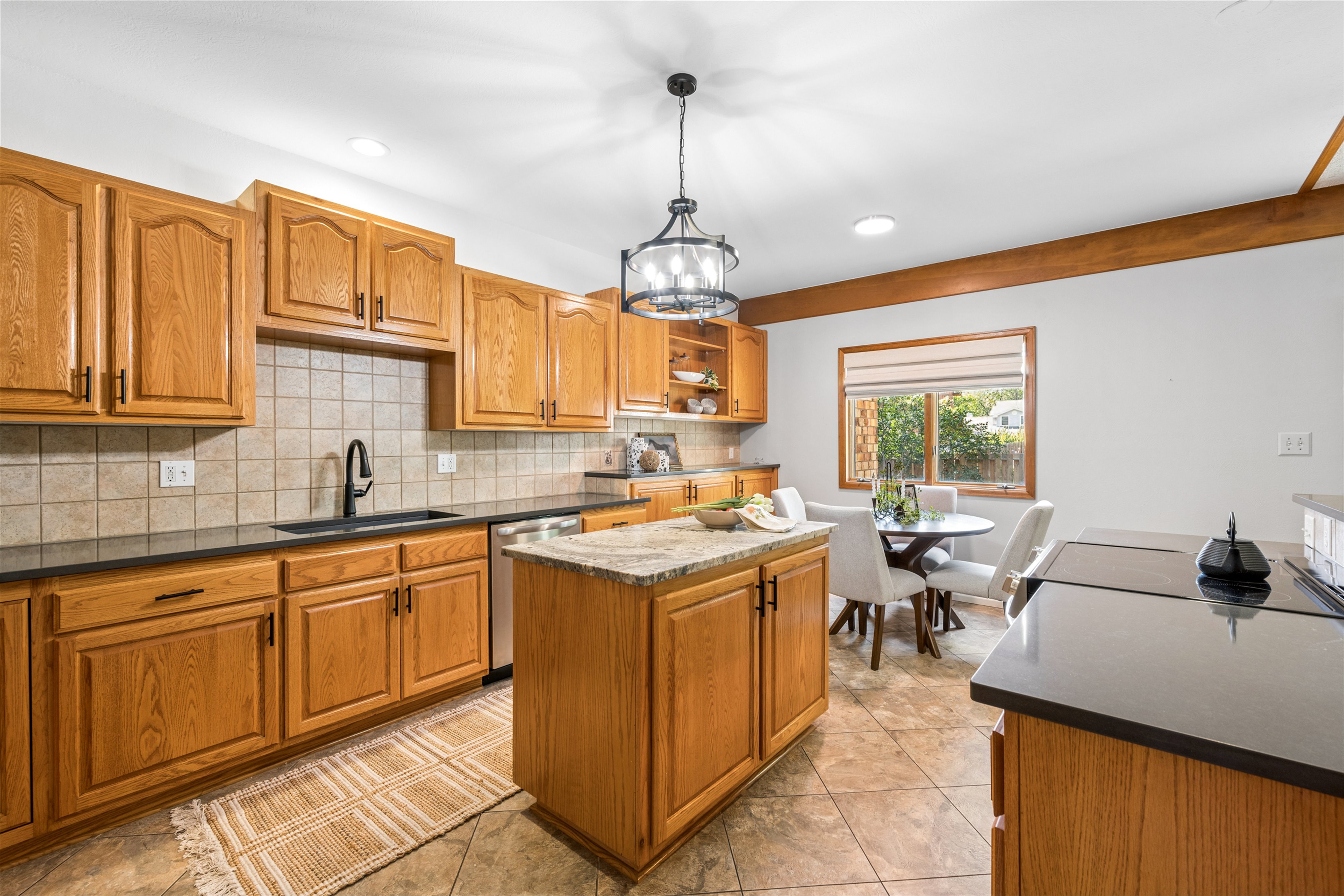  619 Crawford Cir, Longmont, CO, 80504 - 物件實景