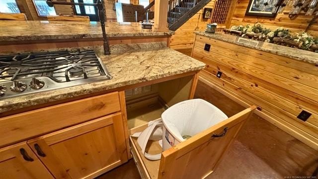 Hodgen, Oklahoma, 74939, United States, 4 Bedrooms Bedrooms, ,3 BathroomsBathrooms,Residential,For Sale,1979733