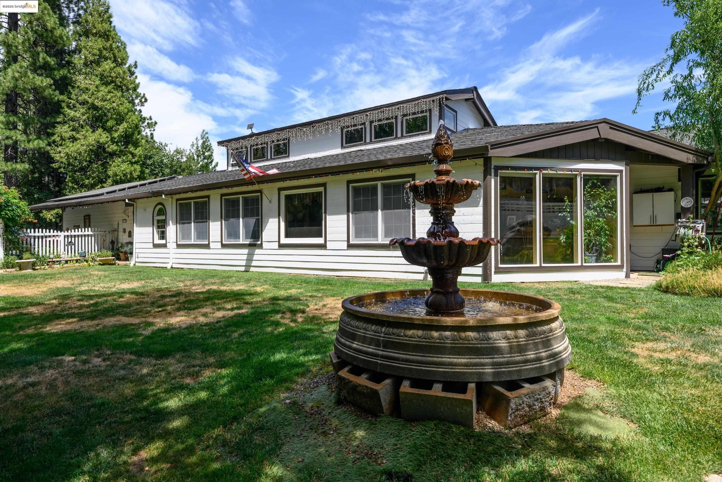 Twain Harte, California, 95383, United States, 3 Bedrooms Bedrooms, ,5 BathroomsBathrooms,Residential,For Sale,1900686