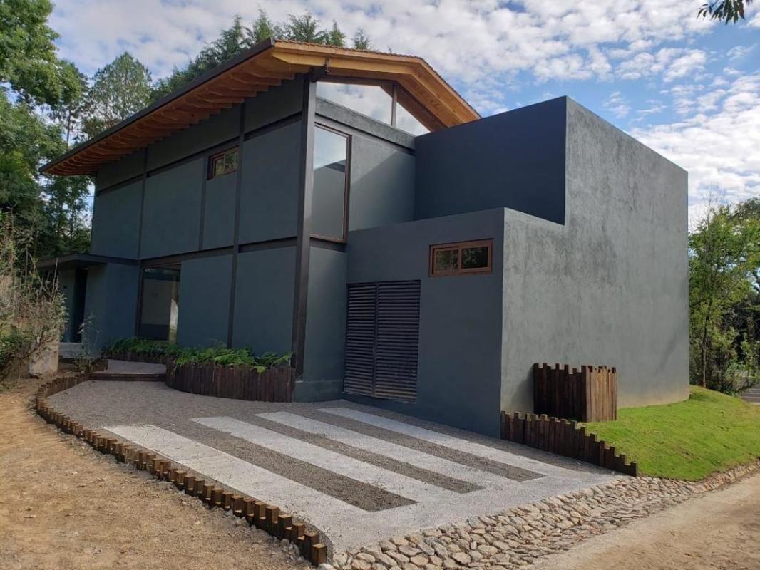 Valle de Bravo, Estado de México, 51200, Mexico, 3 Bedrooms Bedrooms, ,3 BathroomsBathrooms,Residential,For Sale,1738879