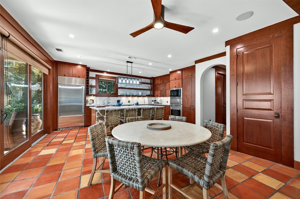 Pottsboro, Texas, 75076, United States, 4 Bedrooms Bedrooms, ,3 BathroomsBathrooms,Residential,For Sale,1974210