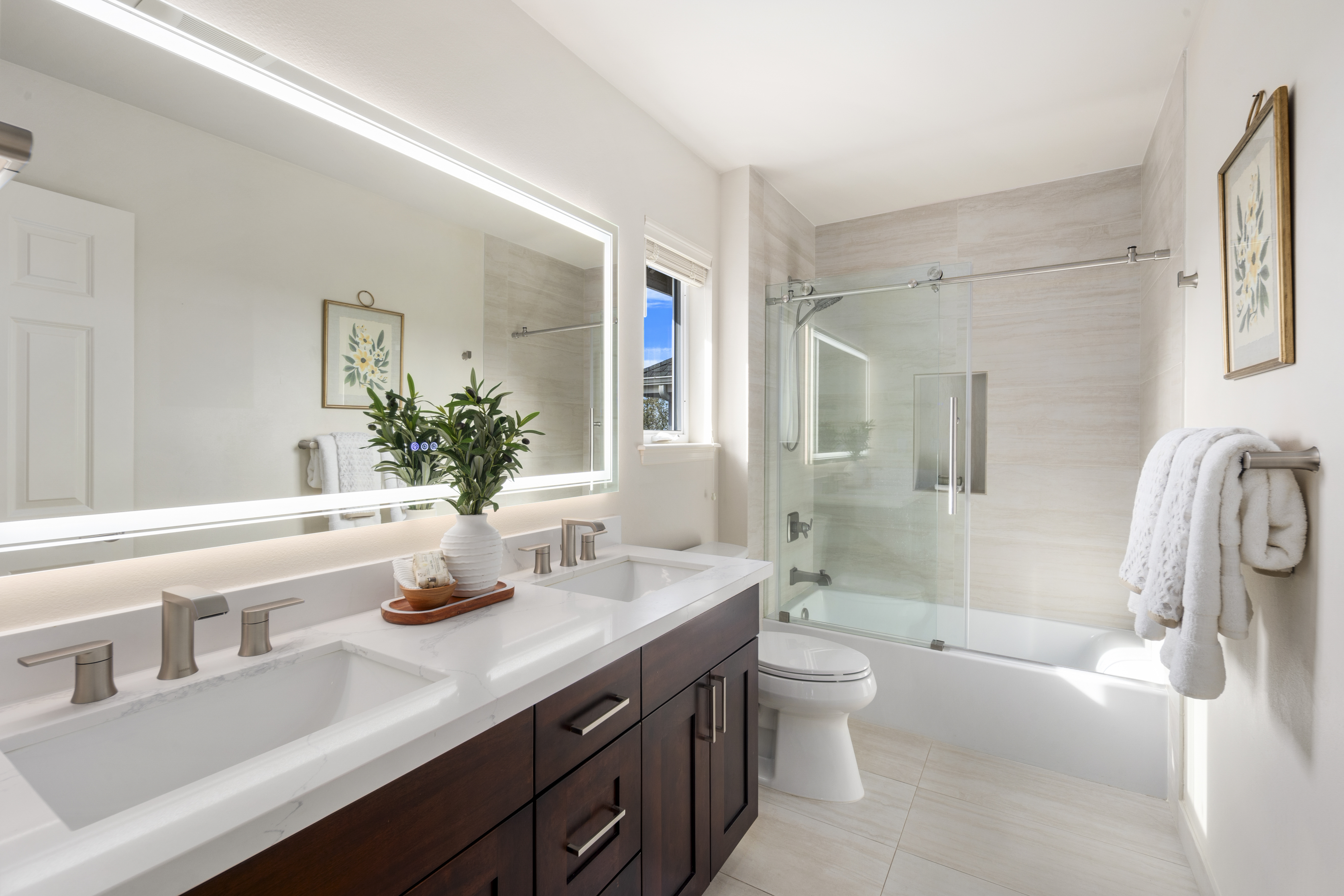  2045 32nd Ave NE, Issaquah, WA 98029 - 物件實景