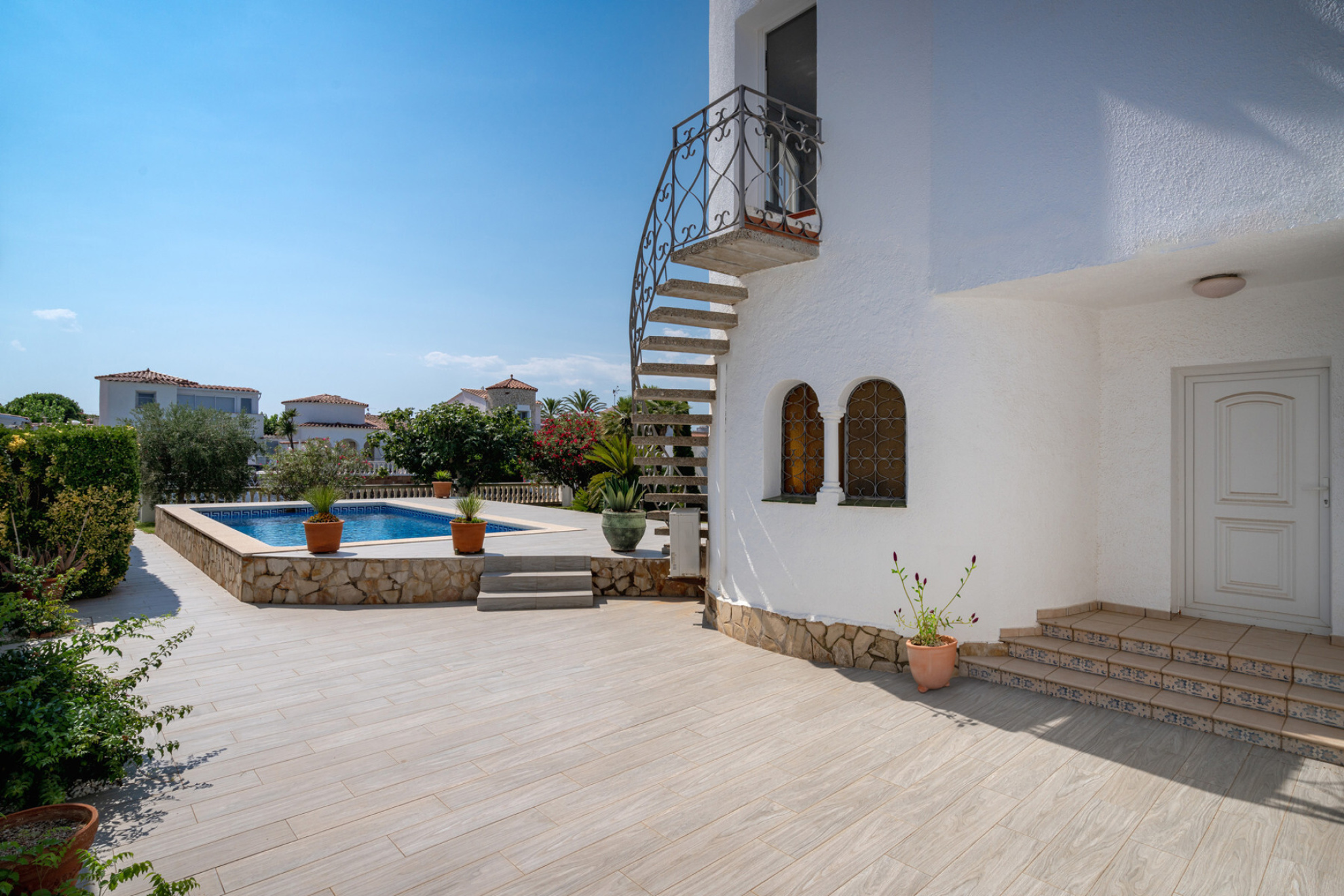  Magnificent property with 25 m of mooring and garage for boats. - 物件實景