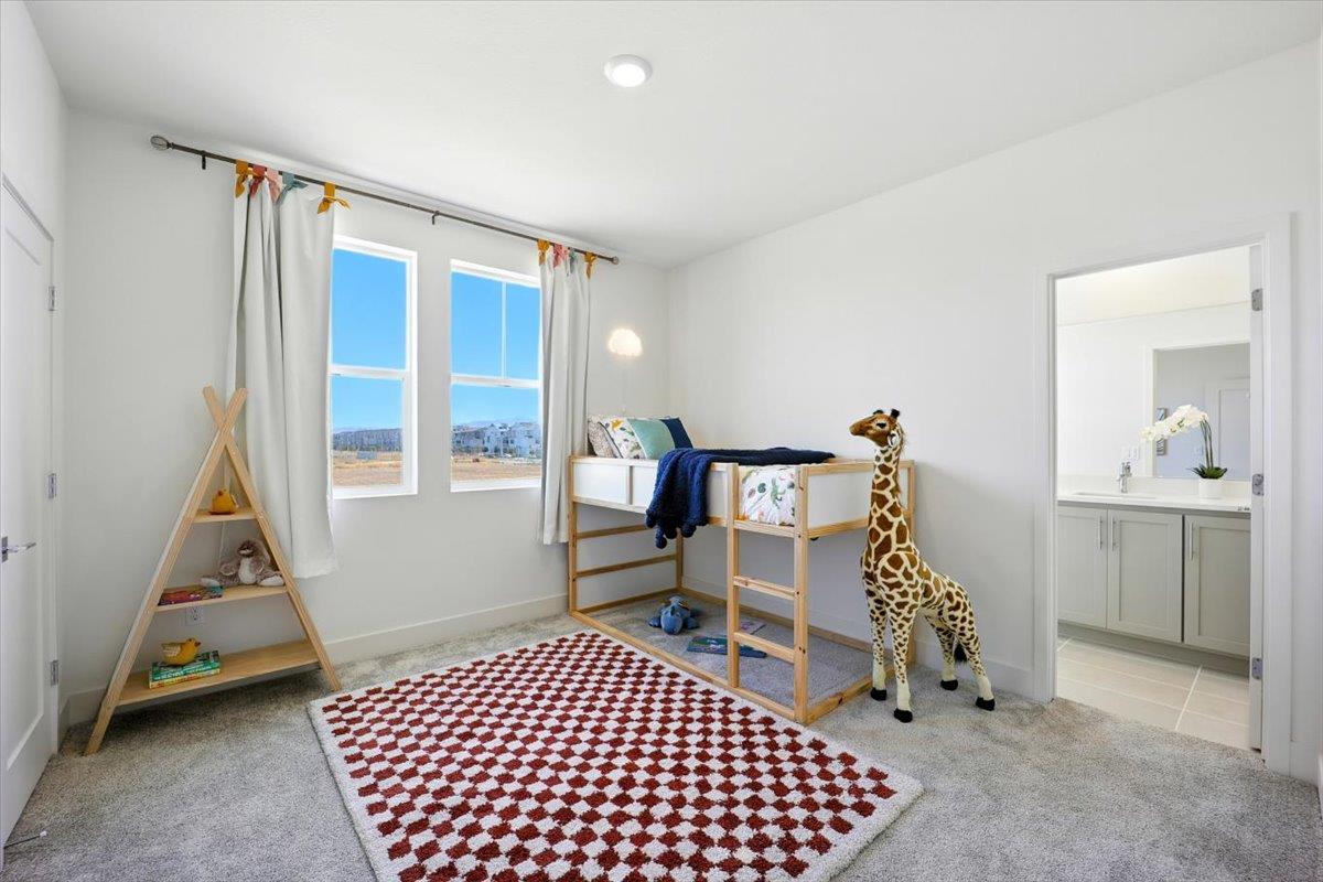Newark, California, 94560, United States, 4 Bedrooms Bedrooms, ,4 BathroomsBathrooms,Residential,For Sale,1926207
