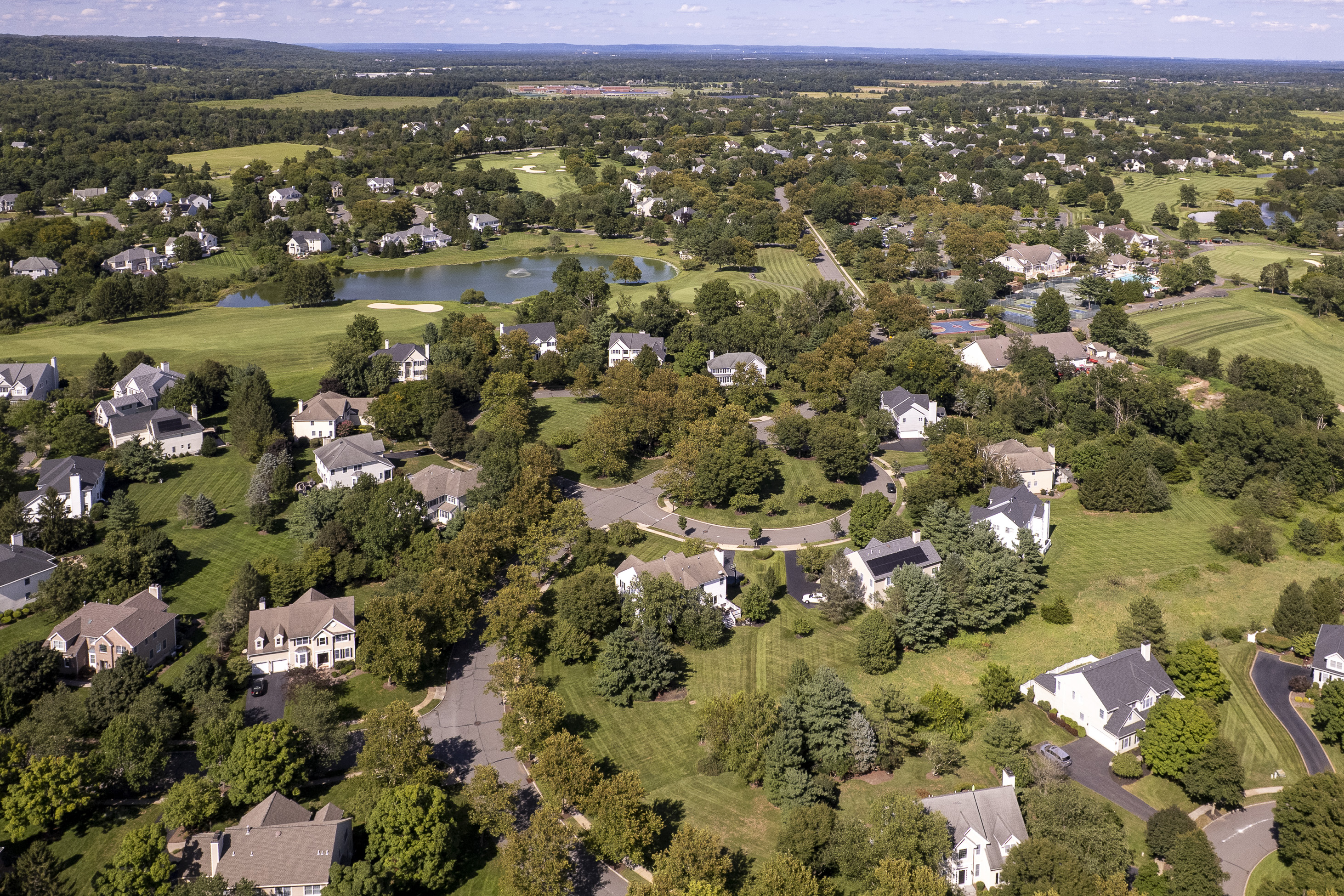  Sunlit and Spacious in Cherry Valley Country Club - 物件實景