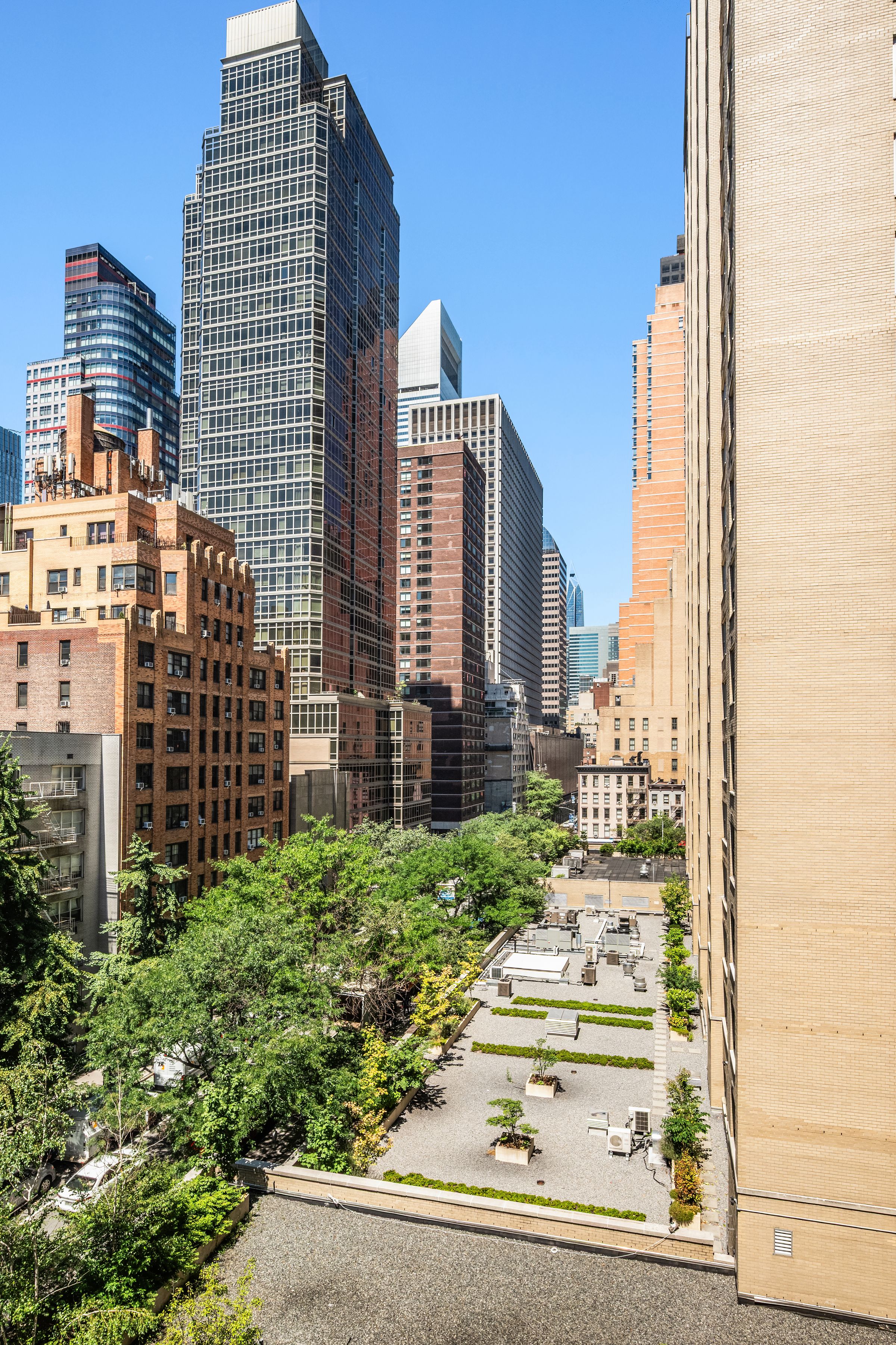  333 East 55th St, 8H: Spacious 1 Bedroom - 物件實景