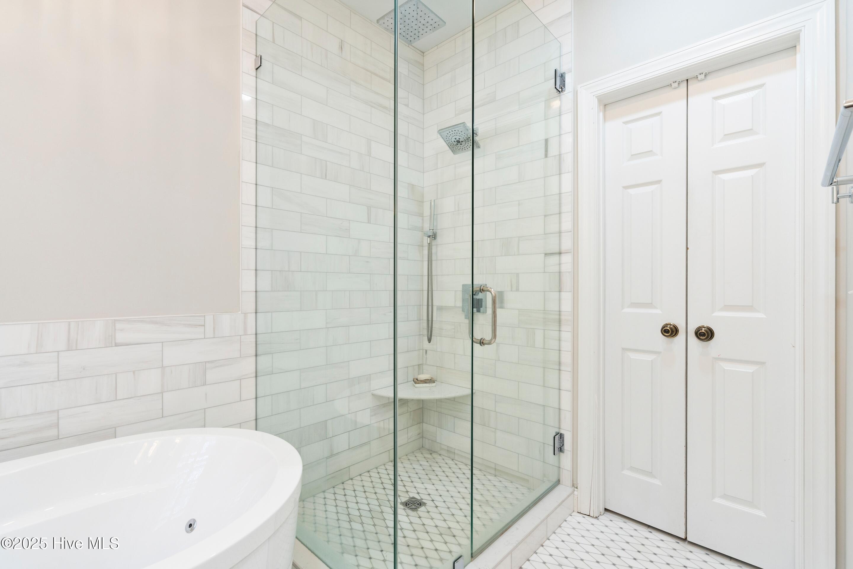 Wilmington, North Carolina, 28405, United States, 3 Bedrooms Bedrooms, ,3 BathroomsBathrooms,Residential,For Sale,1924971