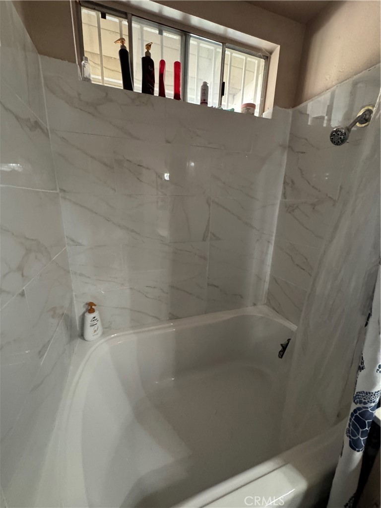 Bloomington, California, 92316, United States, 3 Bedrooms Bedrooms, ,2 BathroomsBathrooms,Residential,For Sale,2009954