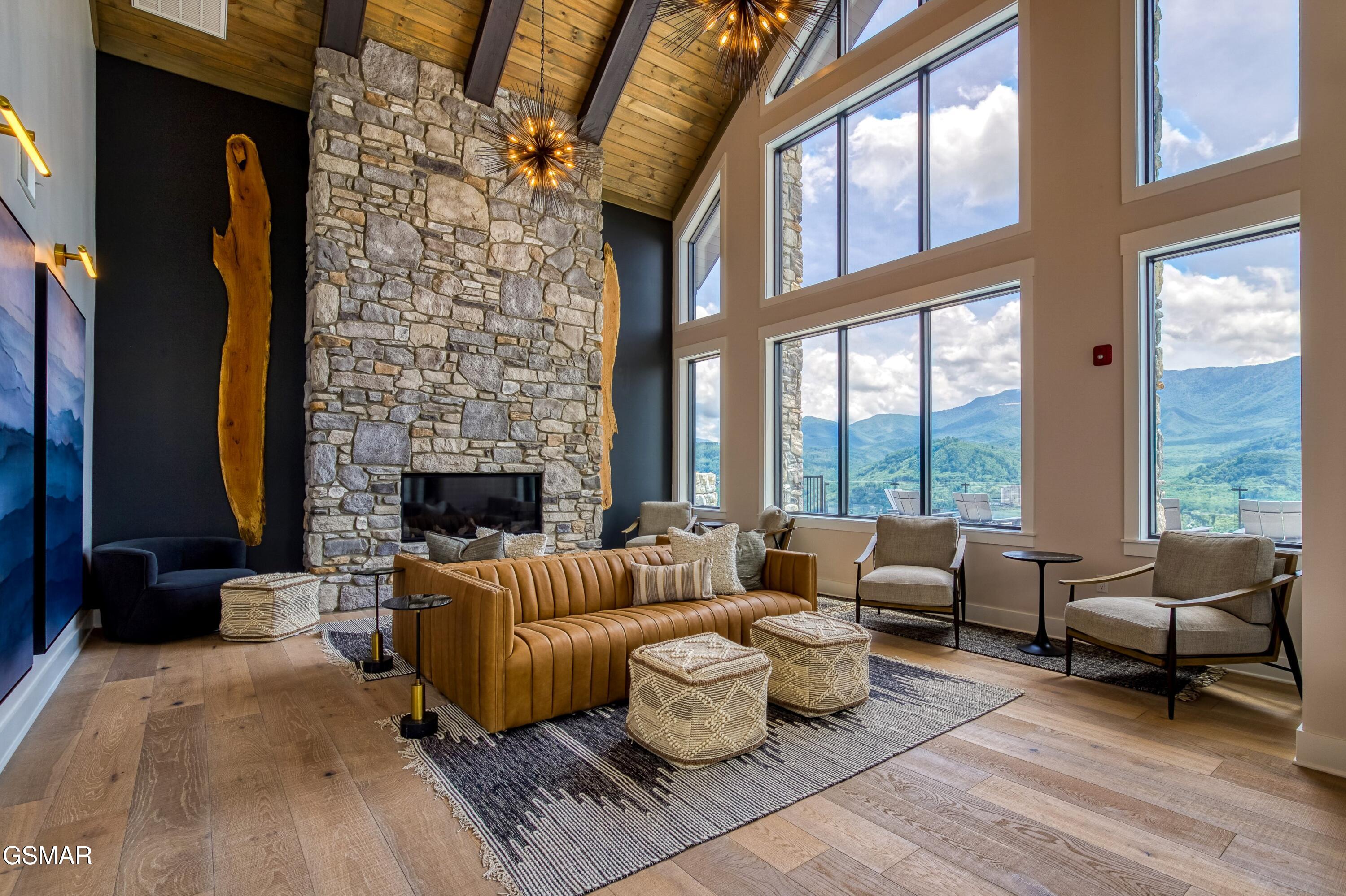 Gatlinburg, Tennessee, 37738, United States, 3 Bedrooms Bedrooms, ,4 BathroomsBathrooms,Residential,For Sale,1977552