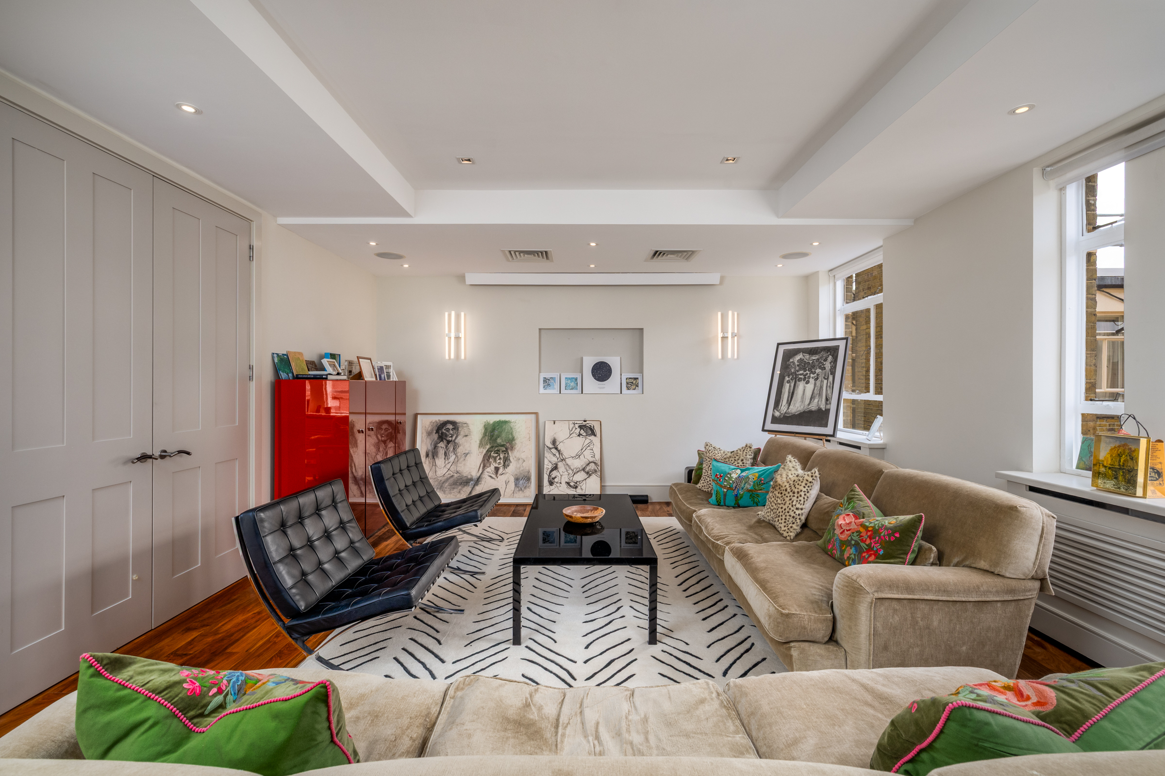  A Generous Three-Bedroom Apartment in St James’s - 物件實景