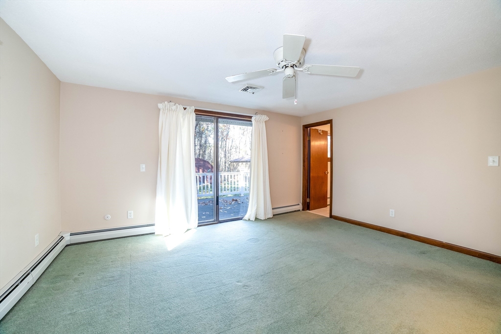 Holden, Massachusetts, 01520, United States, 3 Bedrooms Bedrooms, ,3 BathroomsBathrooms,Residential,For Sale,1991107