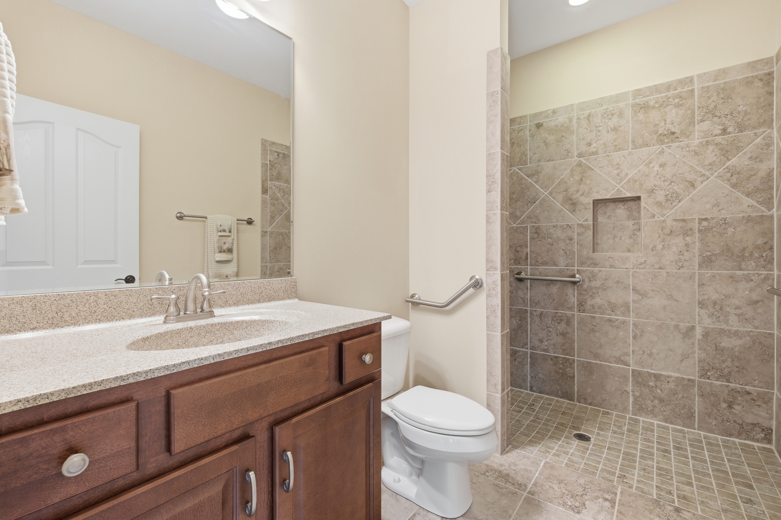 18108 Bellavista Place, Louisville, KY 40245 - 物件實景