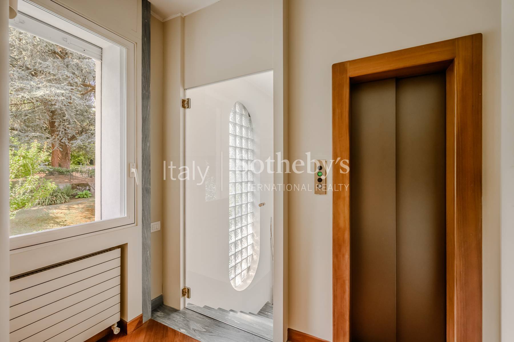  Exclusive Villa with Garden on Turin